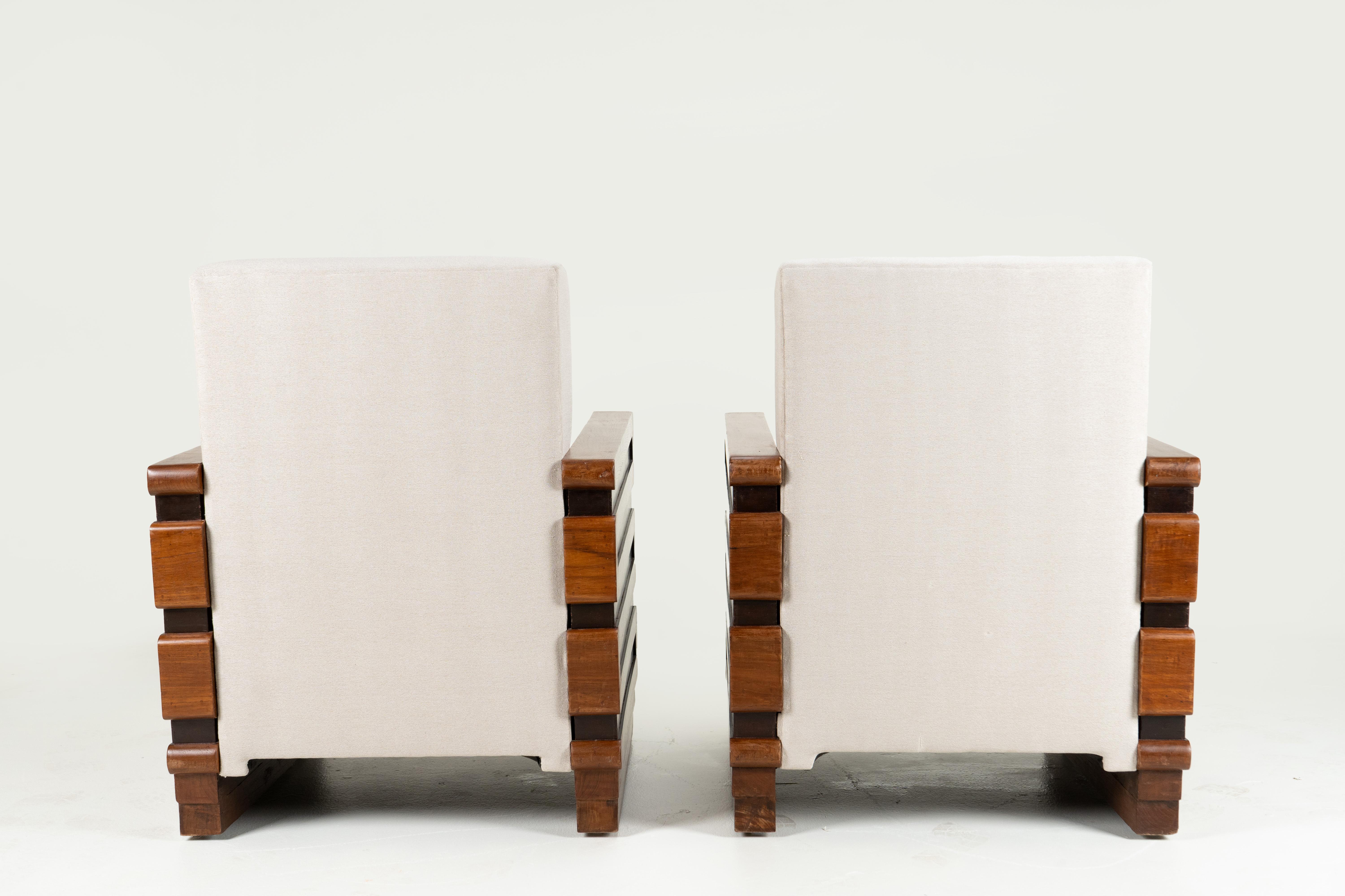 Teck Paire de chaises indiennes Art déco avec cadre Zig Zag en vente