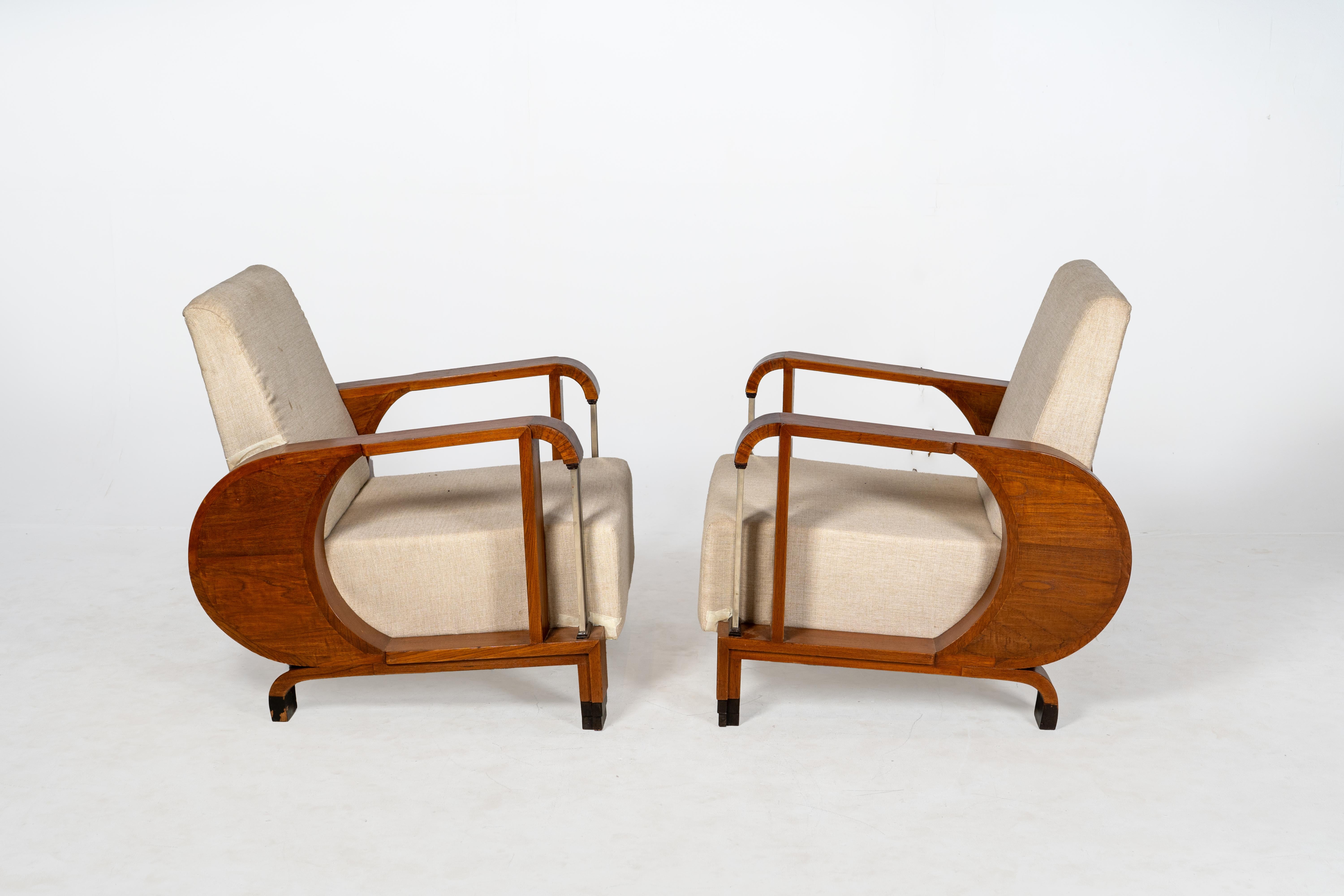 20ième siècle Paire de fauteuils club indiens Art déco en vente