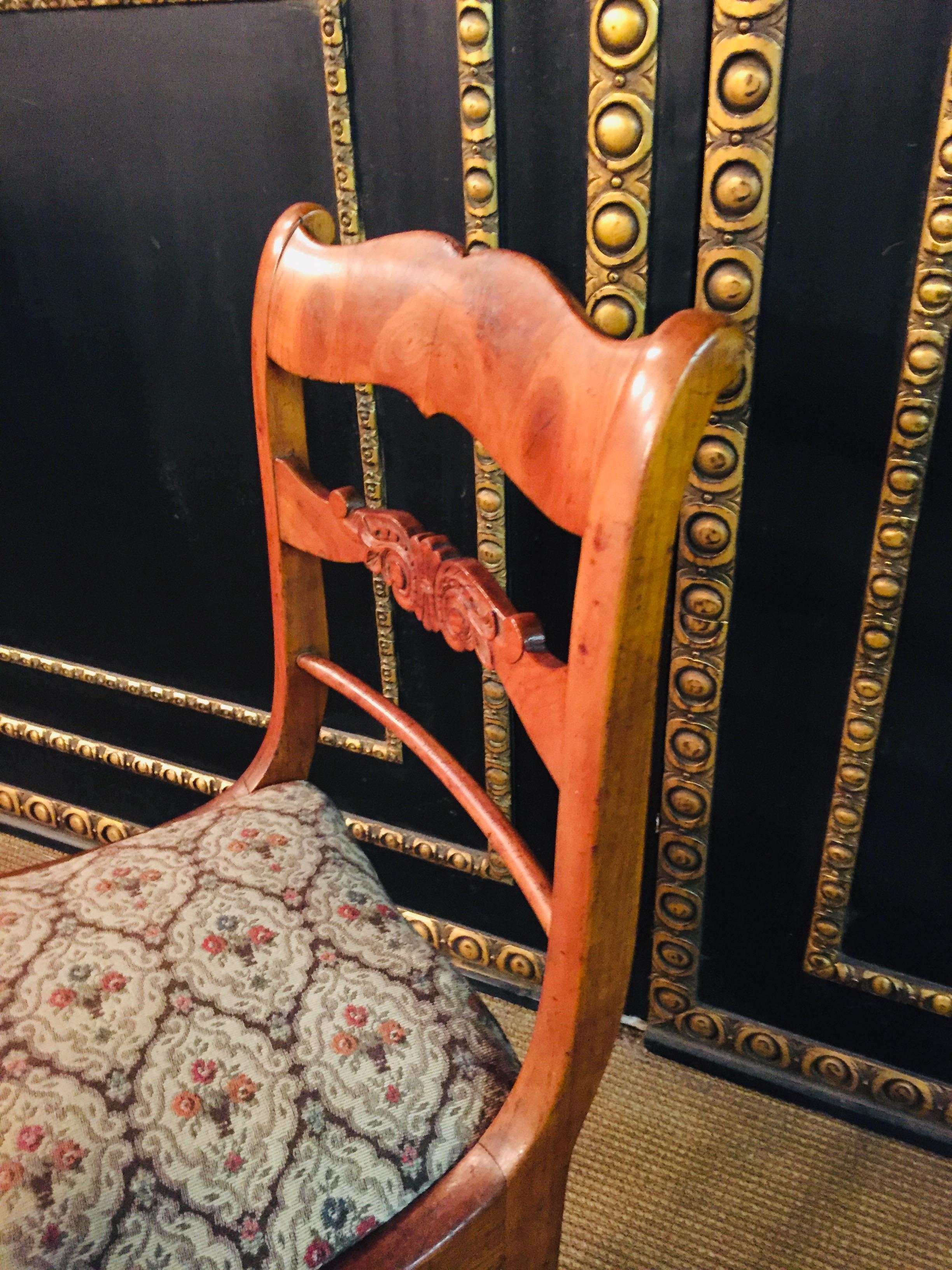Pair of two Interesting antique Biedermeier Chairs circa 1840 cherry veneer For Sale 7