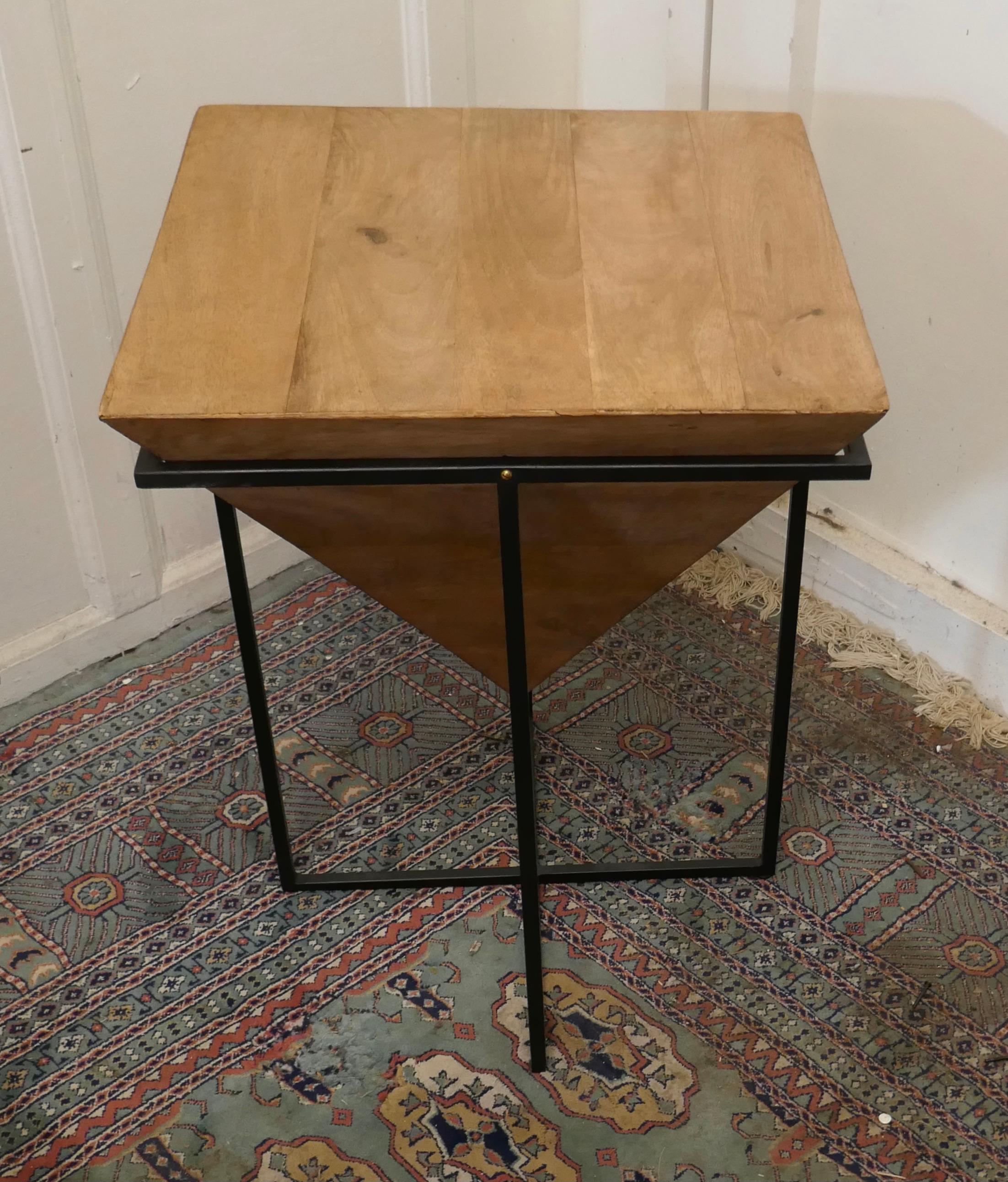 Mid-Century Modern Pair of Inverted Pyramid Occasional Tables For Sale