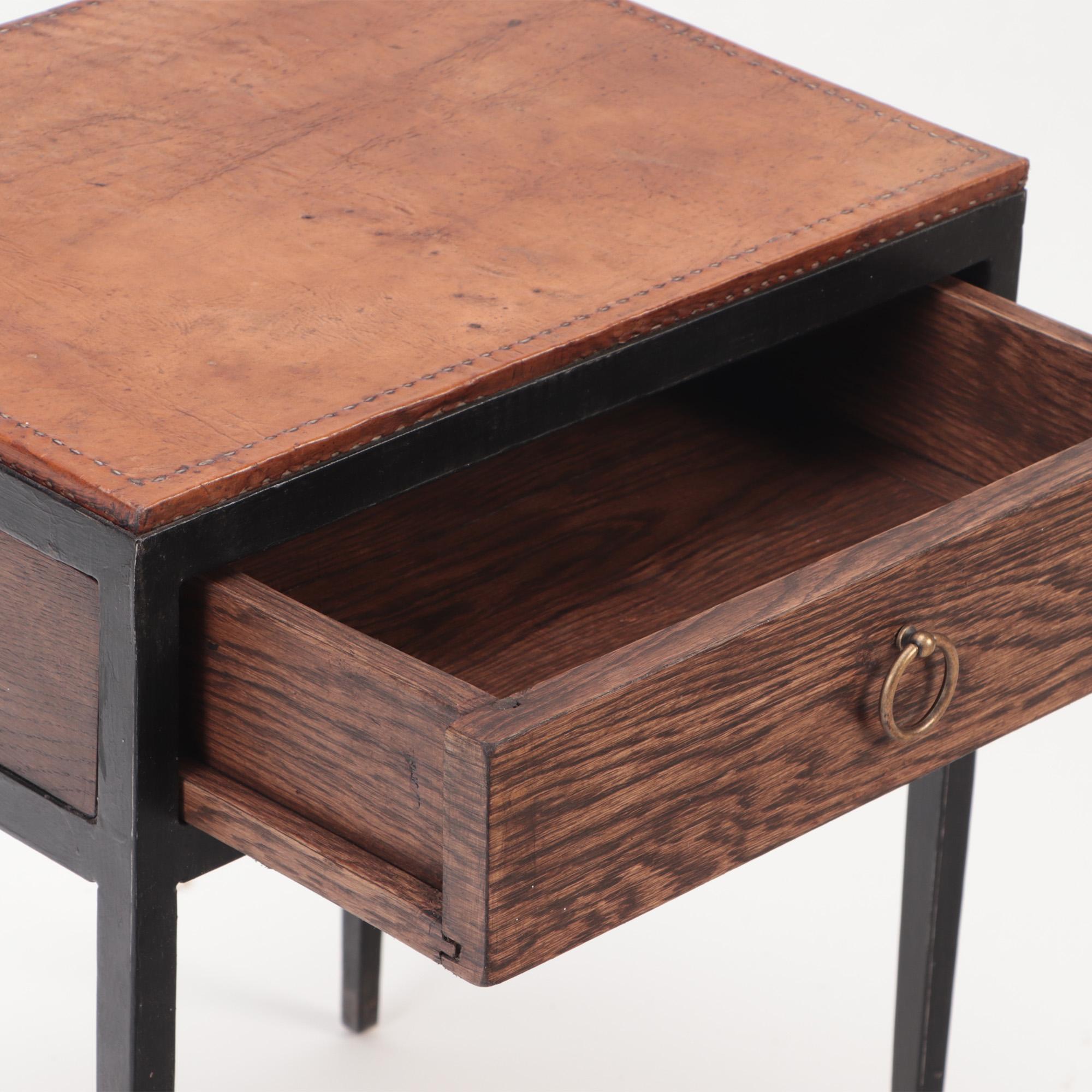 Pair of Iron and oak Side Tables or Night Stands with Leather Tops, Contemporary 3