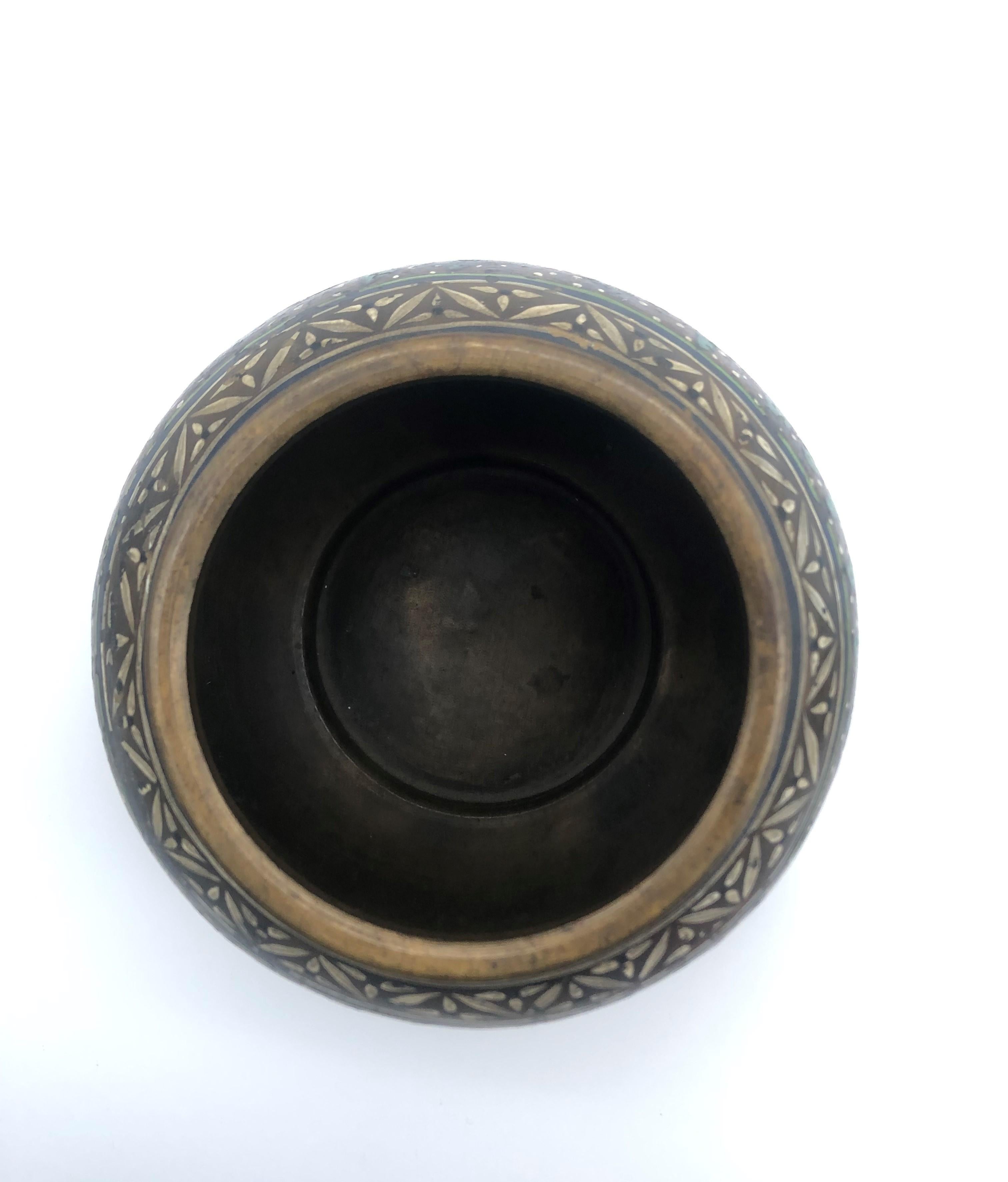 Paar islamische oder Ottomane-Vasen aus handbemaltem Messing, handbemalt im Angebot 4