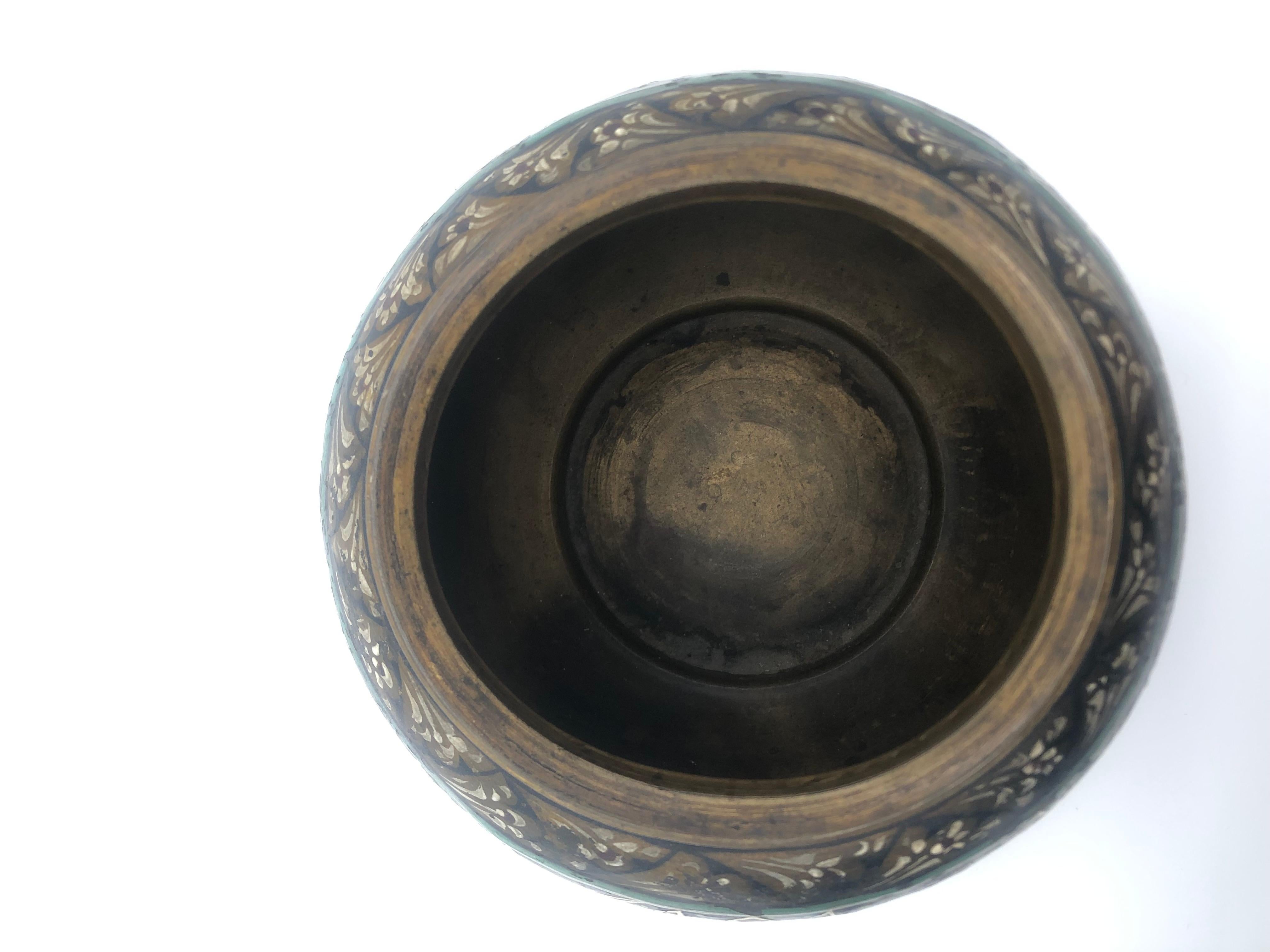 Paar islamische oder Ottomane-Vasen aus handbemaltem Messing, handbemalt im Angebot 2