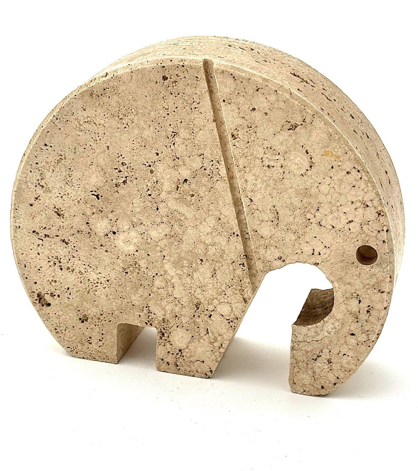 Carved A pair of Italian 1970s travertine elephants by Fratelli Mannelli