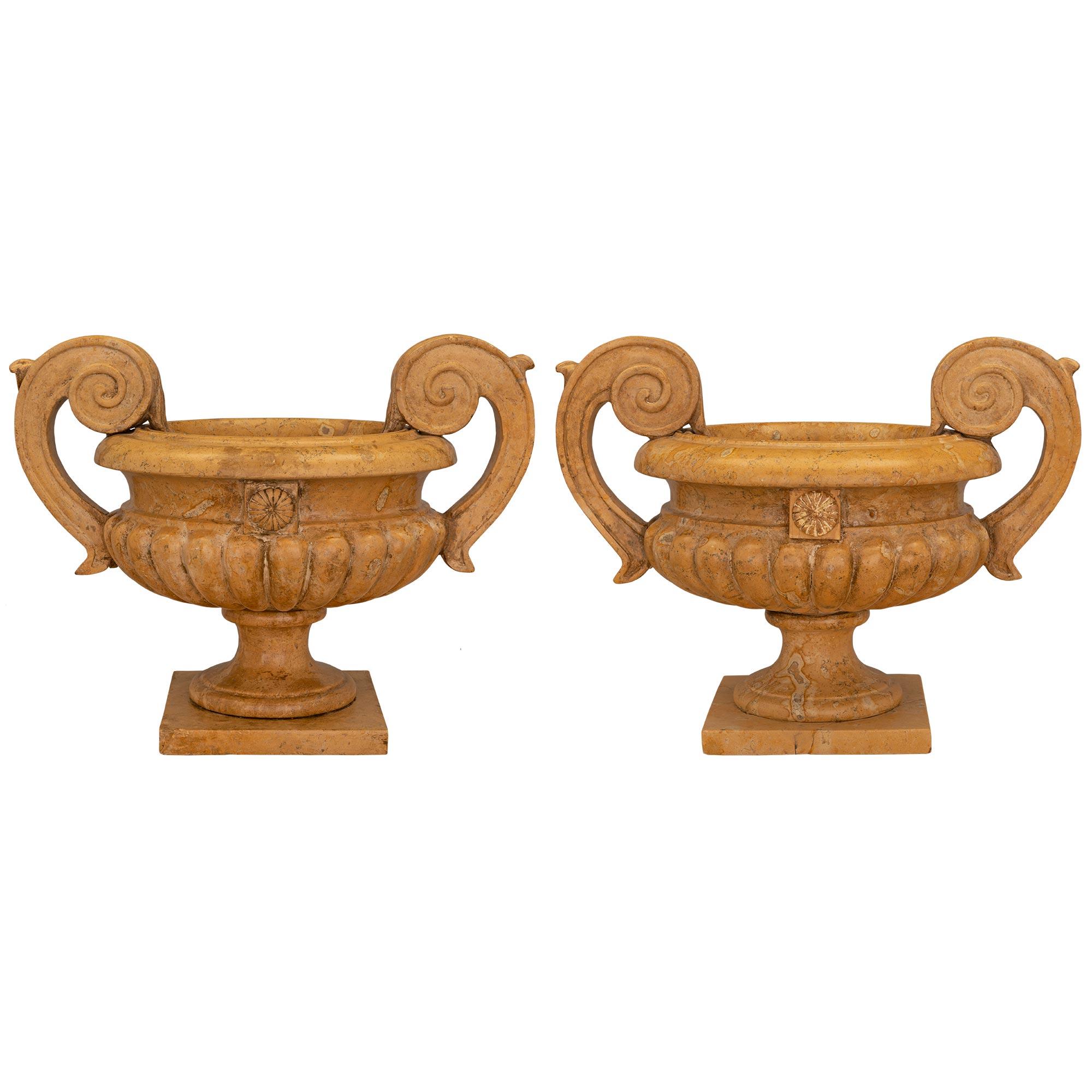 Pair of Italian 19th Century Sienna Marble Urns In Good Condition For Sale In West Palm Beach, FL