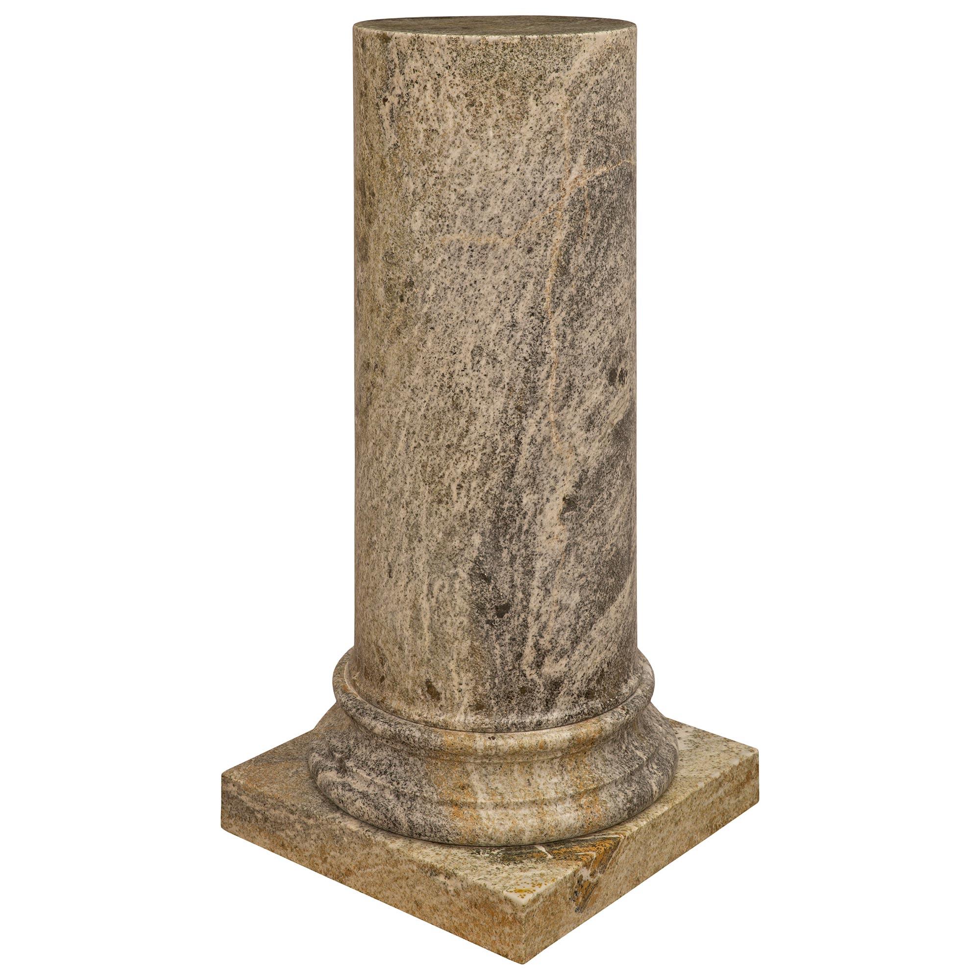 Paire de colonnes italiennes en marbre gris du 19ème siècle de Toronto Bon état - En vente à West Palm Beach, FL
