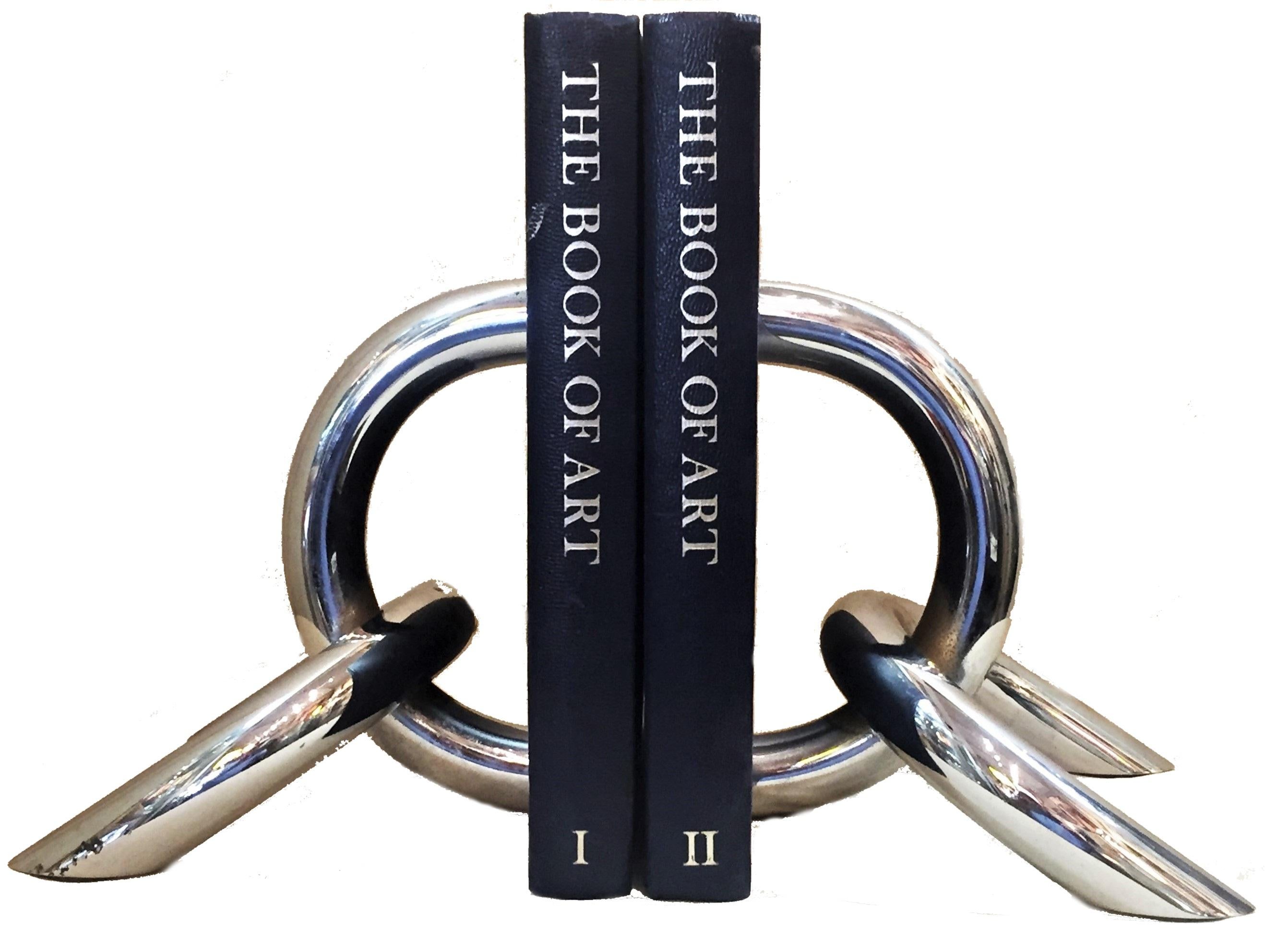 Pair of Italian Architectural Chromed Steel Chain Links Bookends, circa 1970 For Sale 1