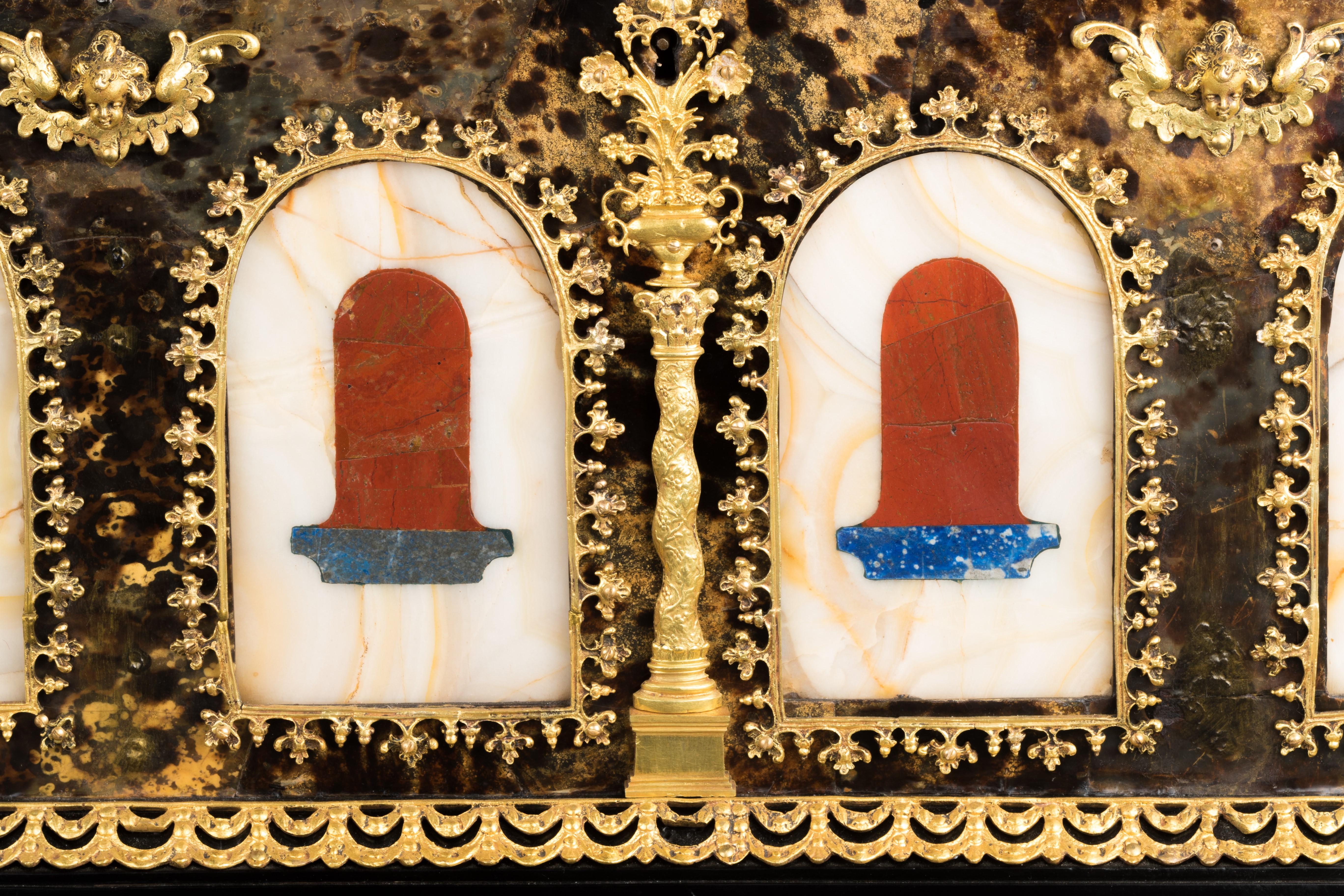 Baroque Pair of Italian Boxes in Marble and Bronze Covered in Tortoiseshell For Sale
