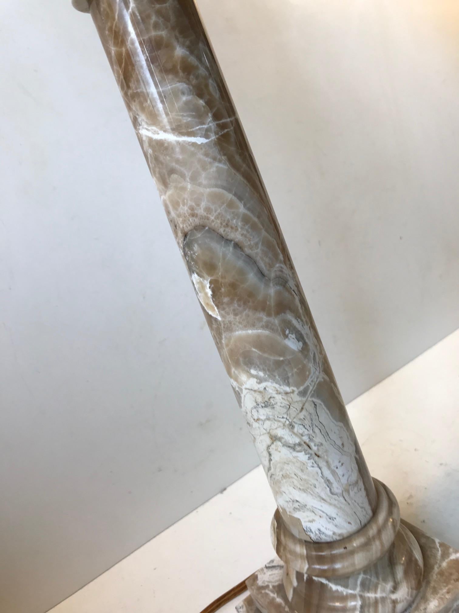 Pair of Italian Column Table Lights in Onyx Marble, 1970s For Sale 2