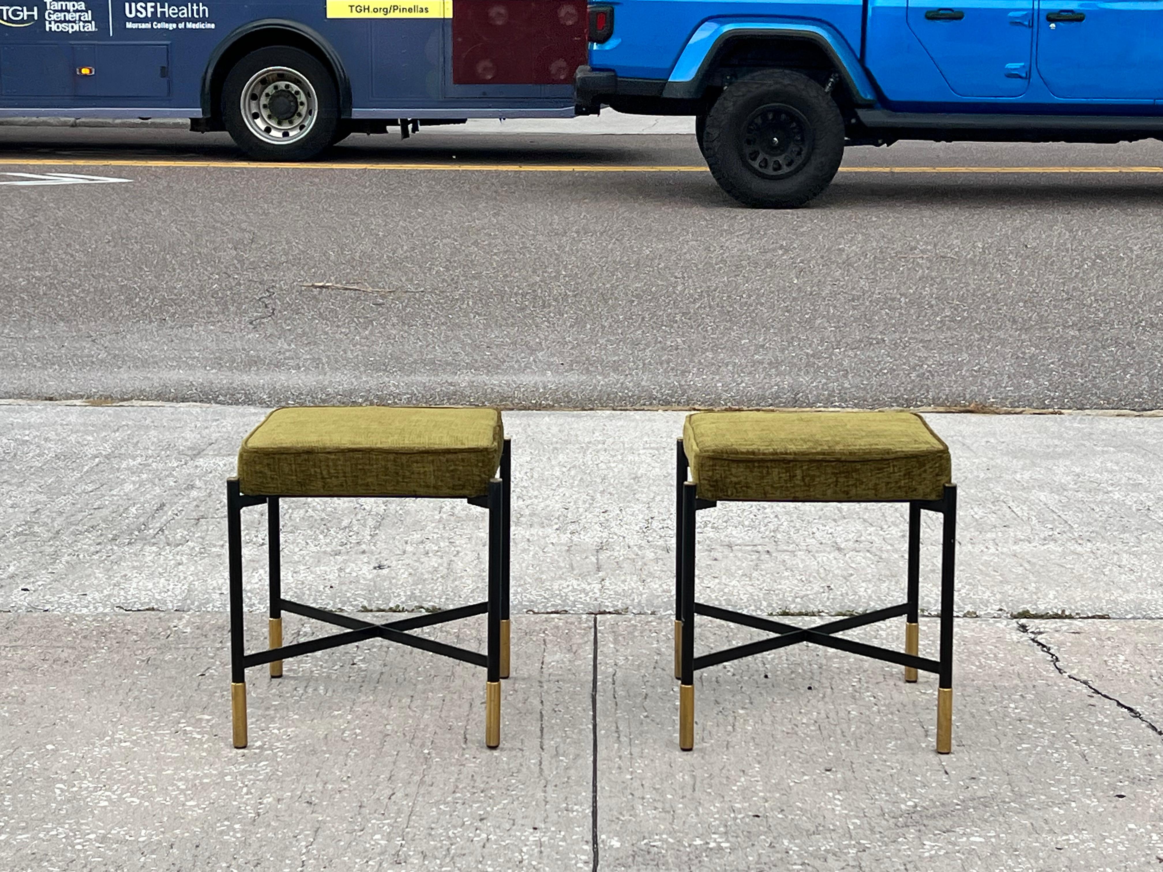 A Pair Of Italian Designer Stools Brass And Steel Elegant  Post Modern For Sale 7