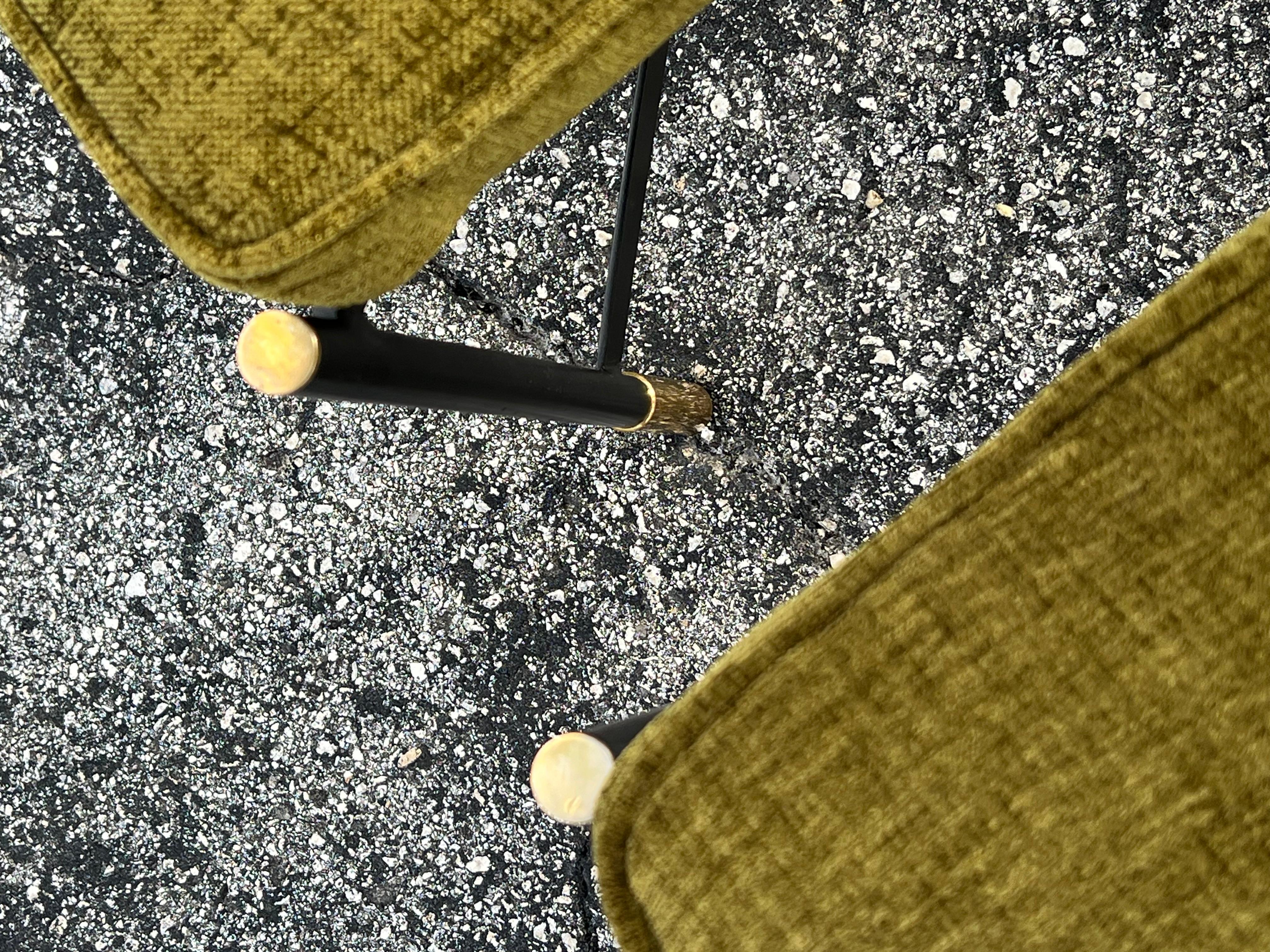 Mid-Century Modern A Pair Of Italian Designer Stools Brass And Steel Elegant  Post Modern For Sale
