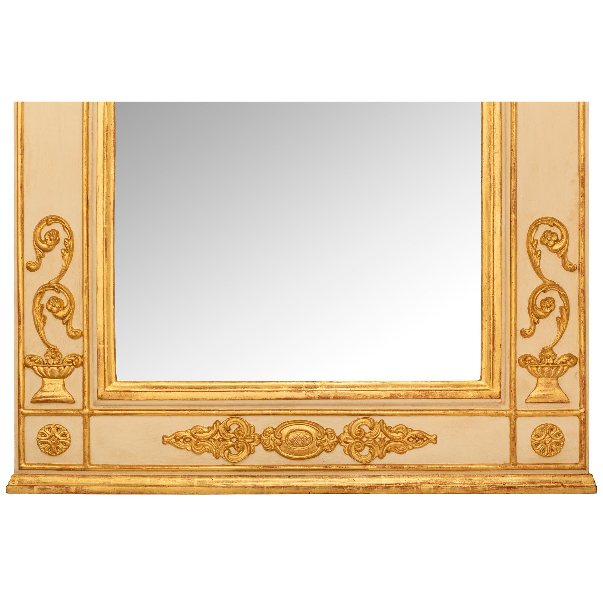 Ein Paar italienische Louis XVI st patiniert Giltwood Trumeau aus dem frühen 19. im Angebot 1