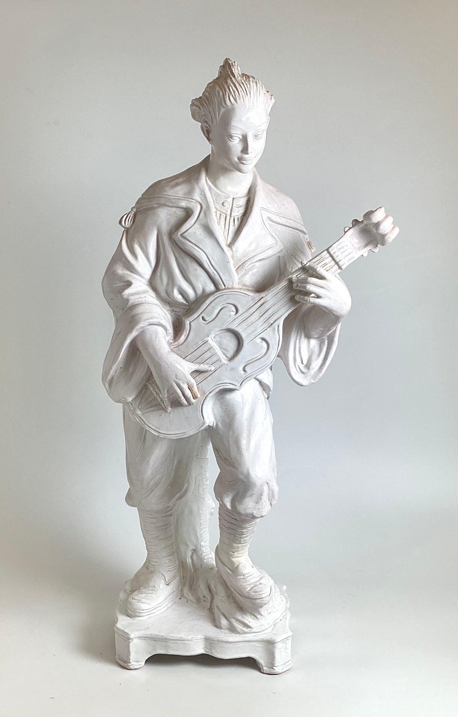 A Pair of Italian Faience Chinoiserie Figures, Mid 20th Century For Sale 3