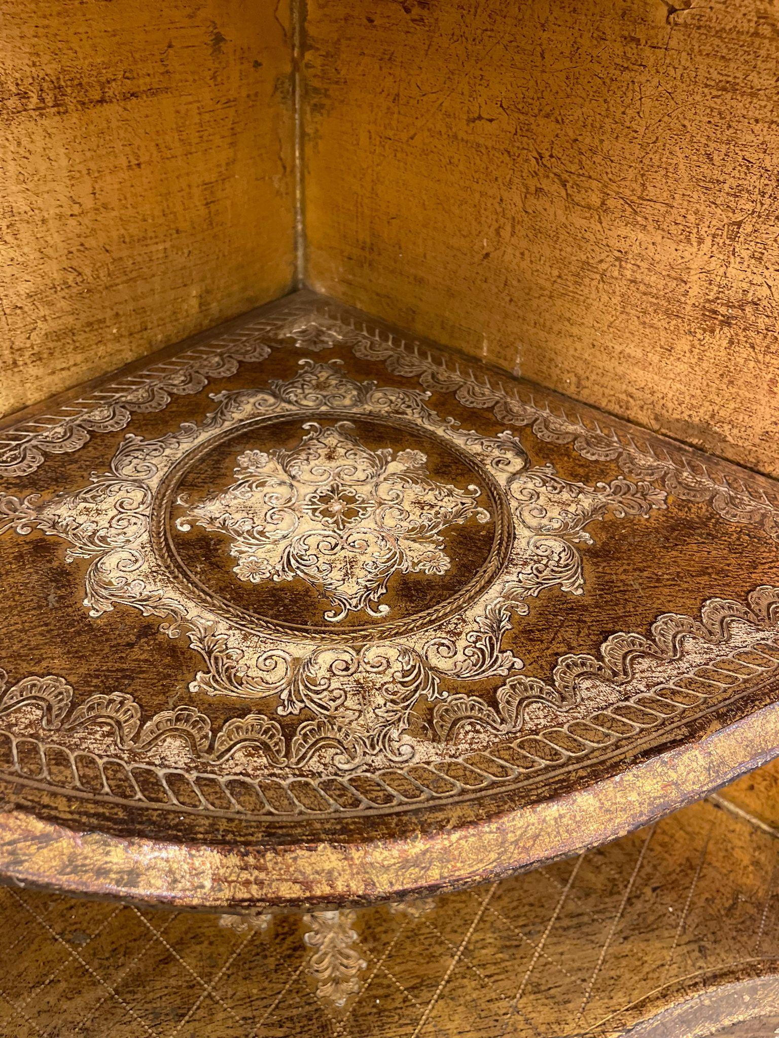 Mid-20th Century Pair of Italian Florentine Corner Console Side Table, circa 1940s For Sale