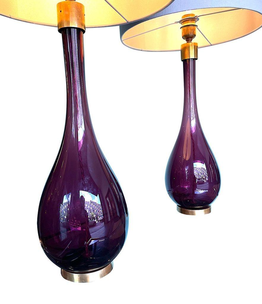 A pair of Italian large purple Murano glass and brass teardrop shaped lamps For Sale 9