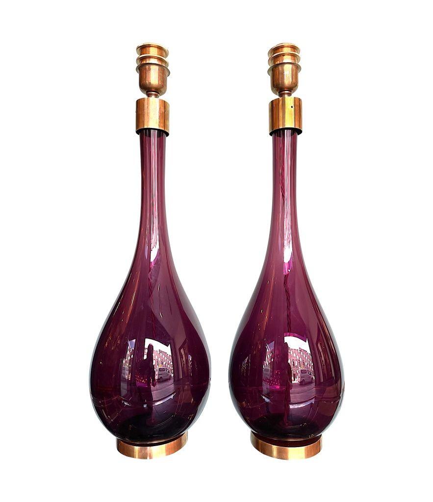A pair of Italian large purple Murano glass and brass teardrop shaped lamps For Sale 10