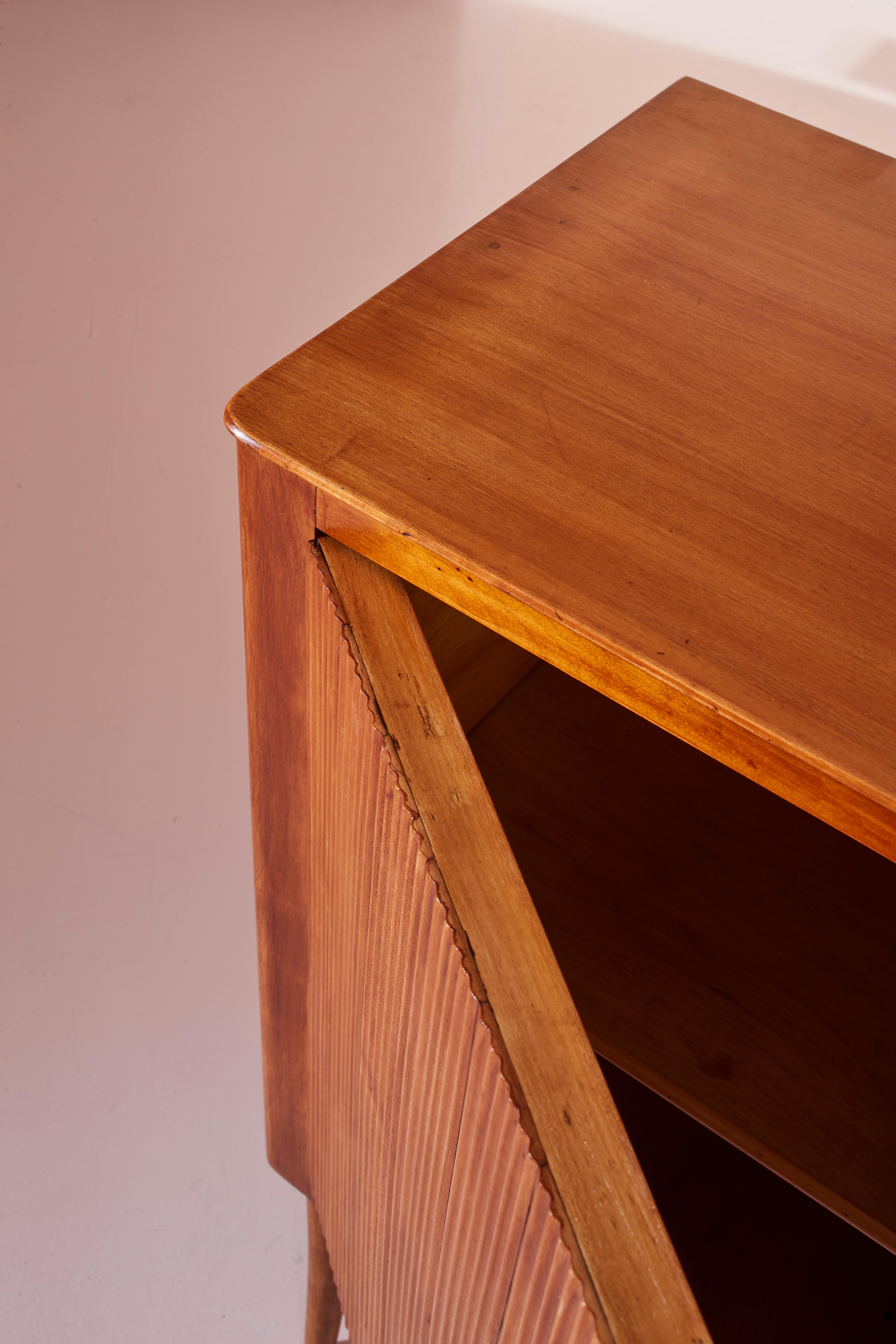 A pair of Italian maple wood grissinato cupboards made in Chiavari, Italy, 1950s 5