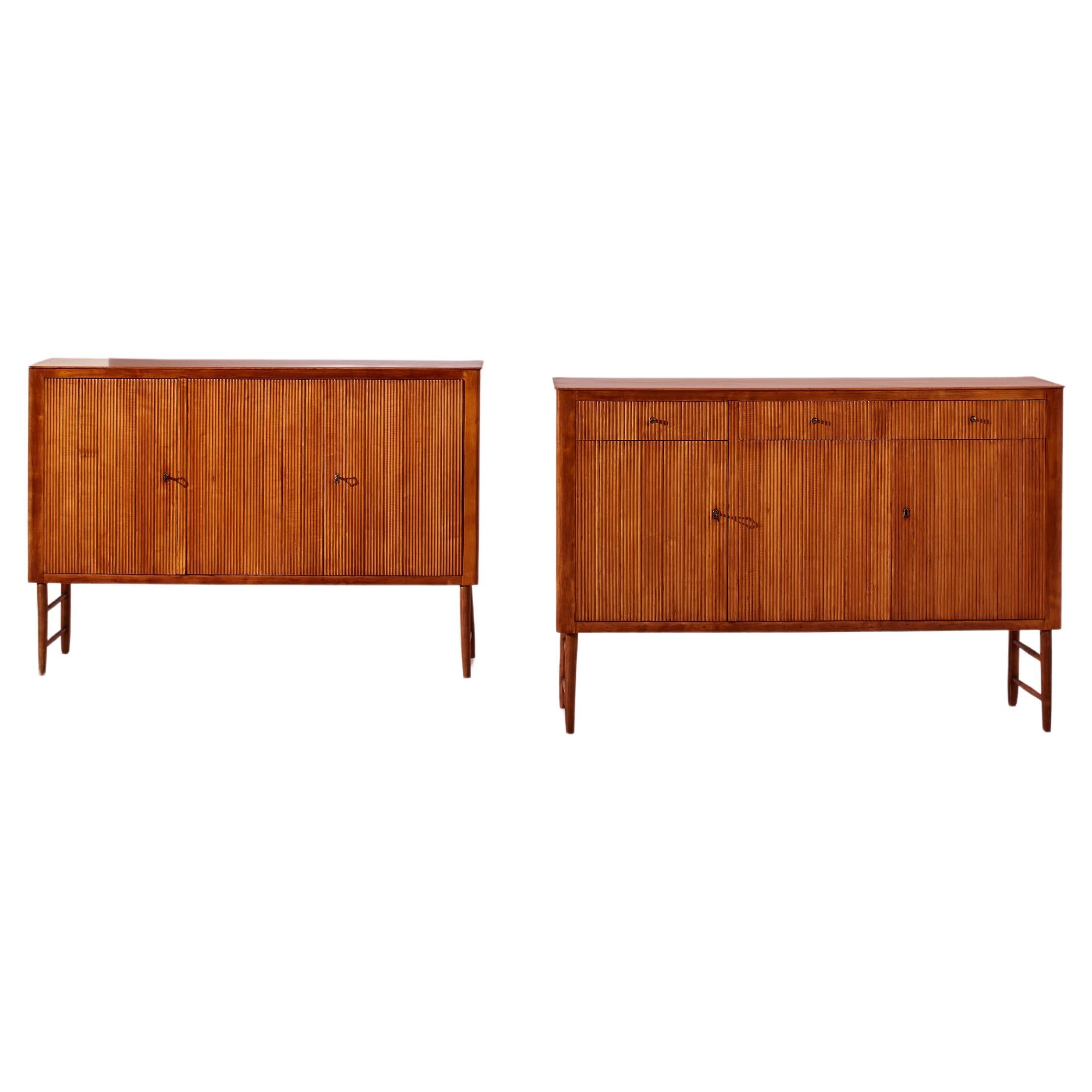 A pair of Italian maple wood grissinato cupboards made in Chiavari, Italy, 1950s For Sale