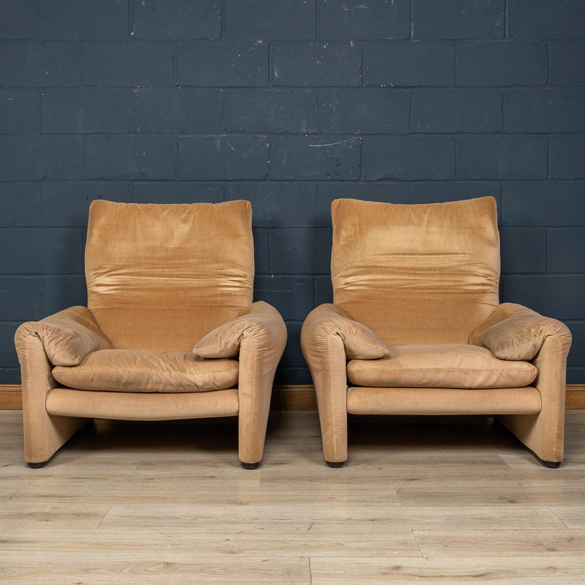 A Pair Of Italian Maralunga Armchairs By Vico Magistretti For Cassina, c.1980 In Good Condition In Royal Tunbridge Wells, Kent