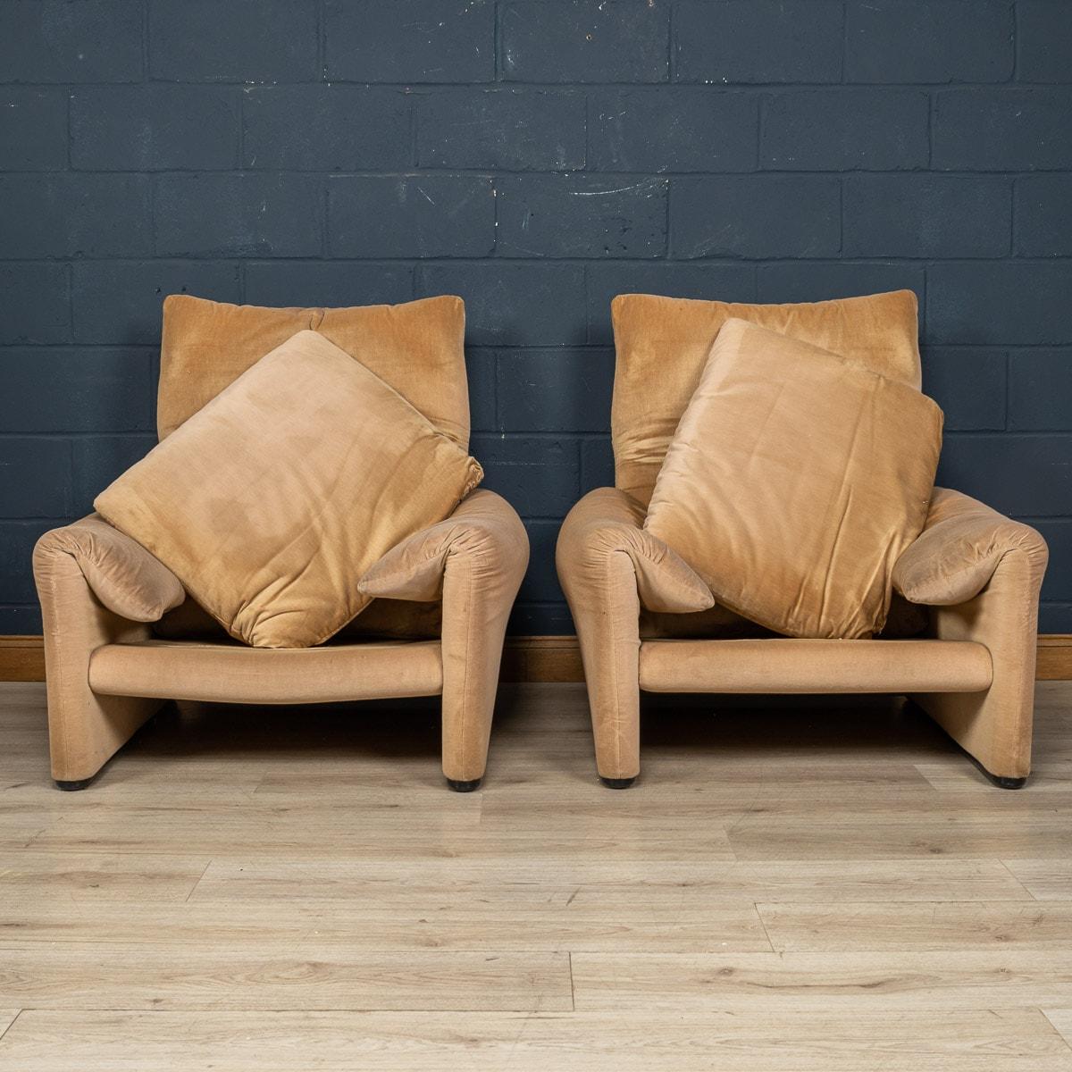 20th Century A Pair Of Italian Maralunga Armchairs By Vico Magistretti For Cassina, c.1980
