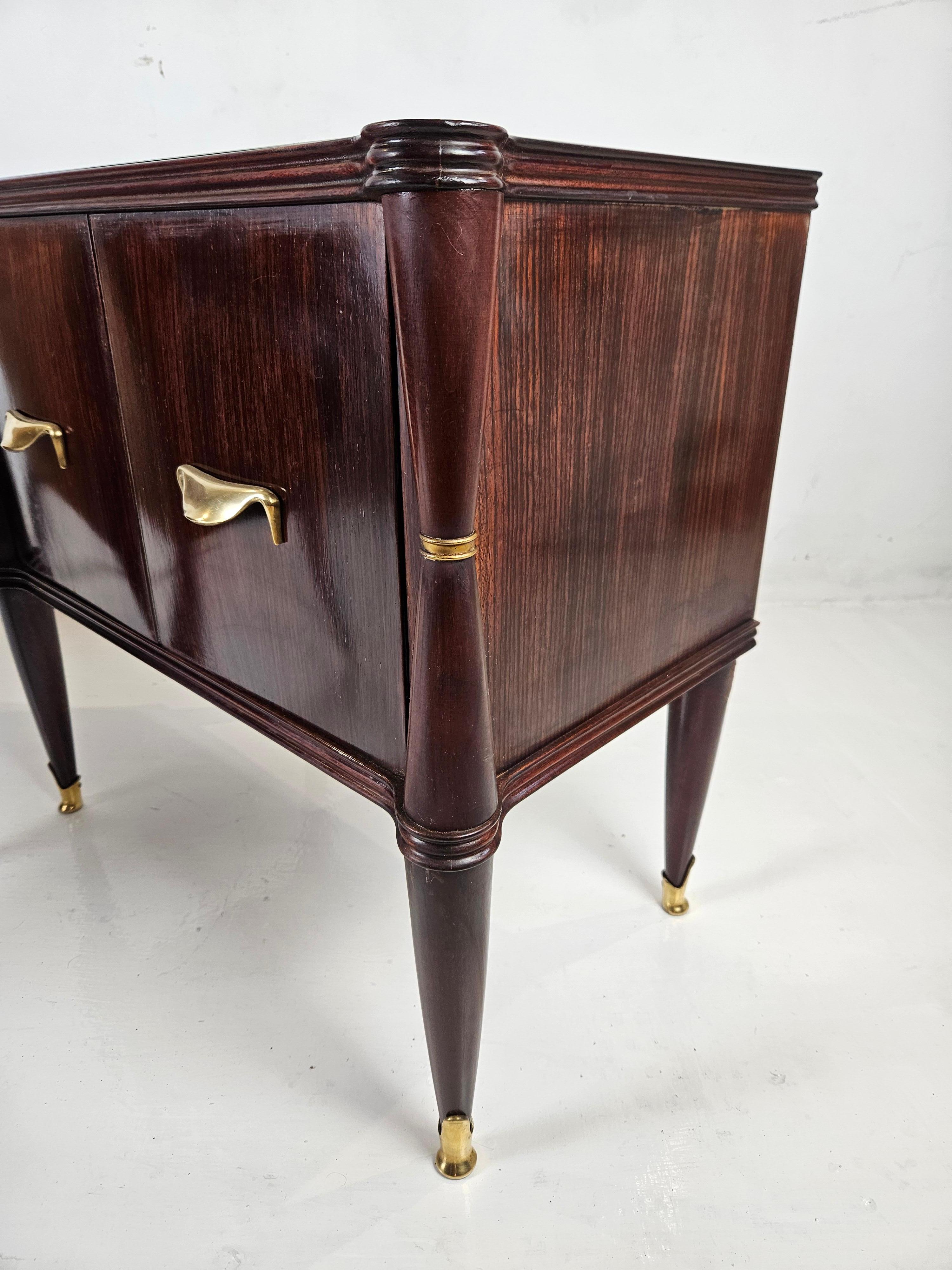 Paire de tables de nuit italiennes du milieu du siècle dernier en vente 5