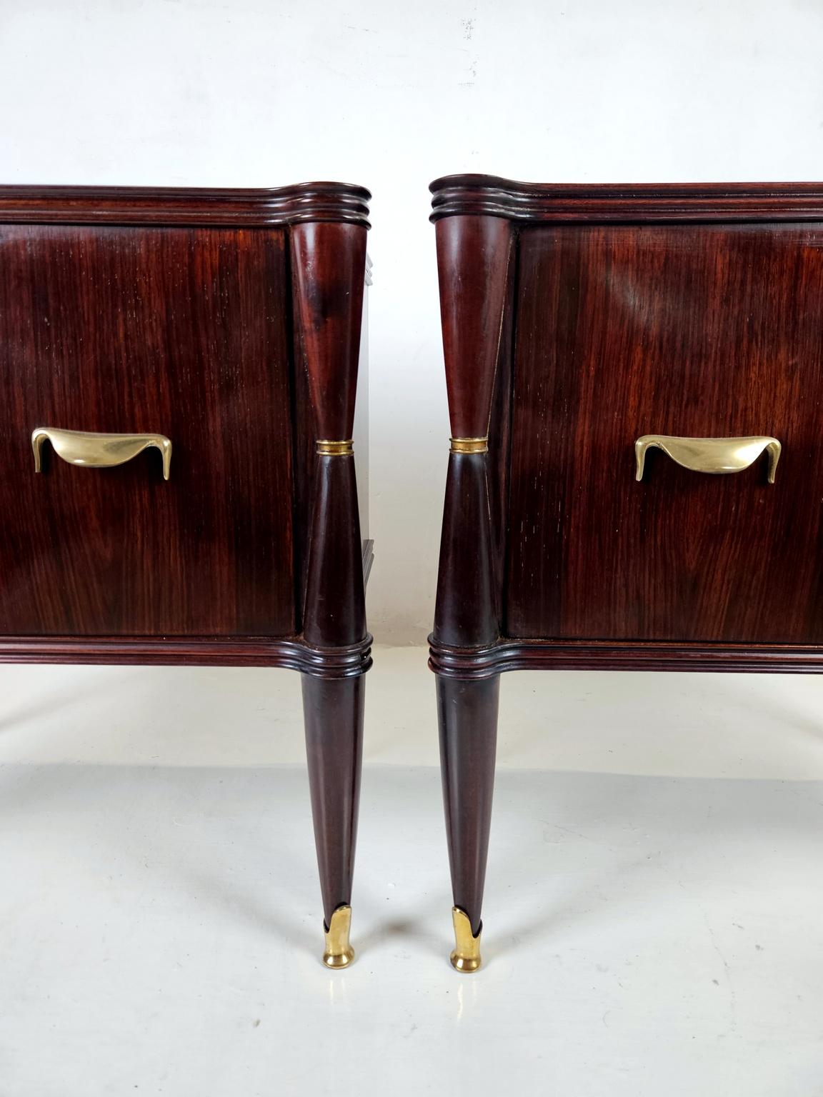 Paire de tables de nuit italiennes du milieu du siècle dernier Bon état - En vente à Albano Laziale, Rome/Lazio