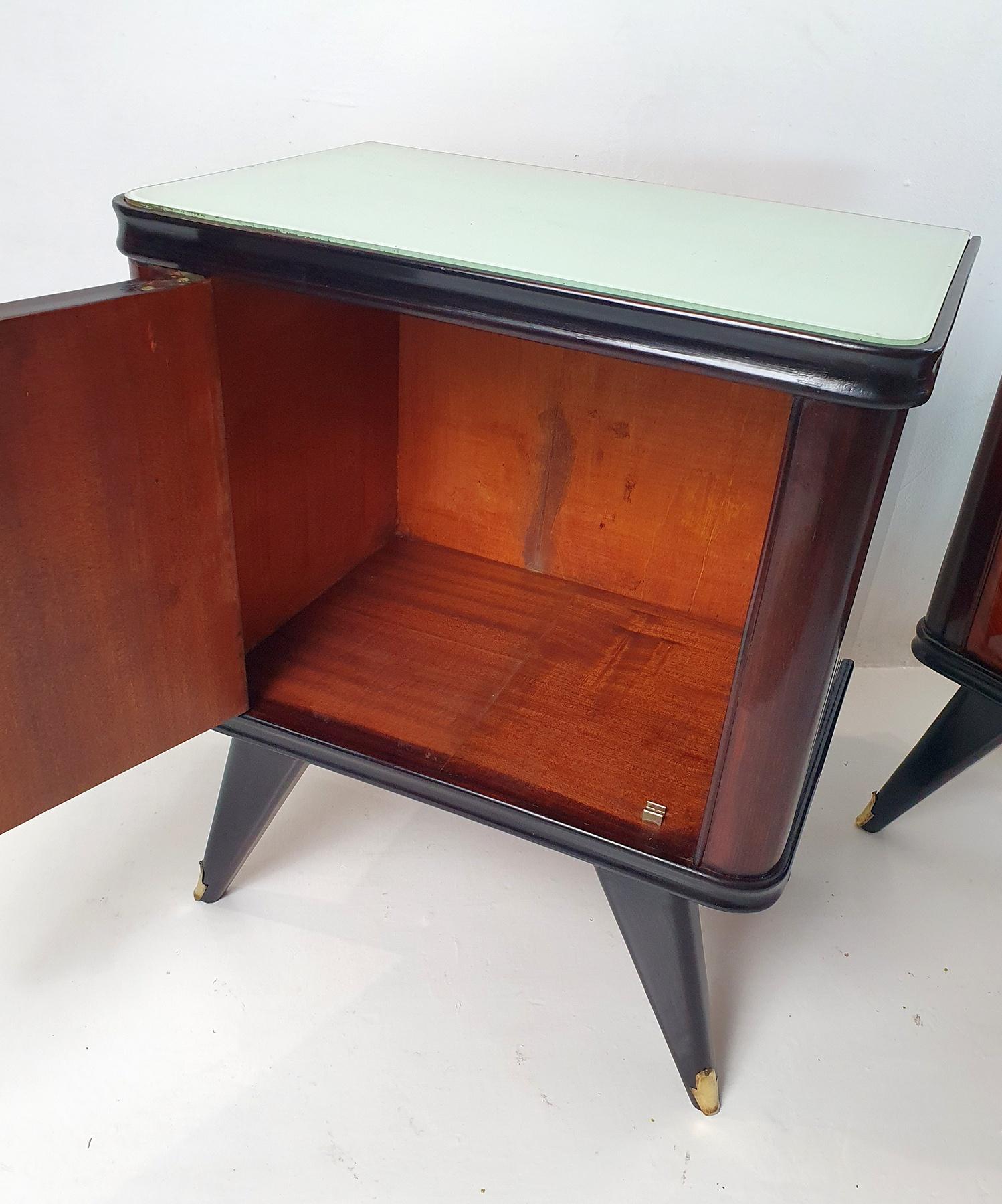 A Pair of Italian Mid Century Nightstands For Sale 1