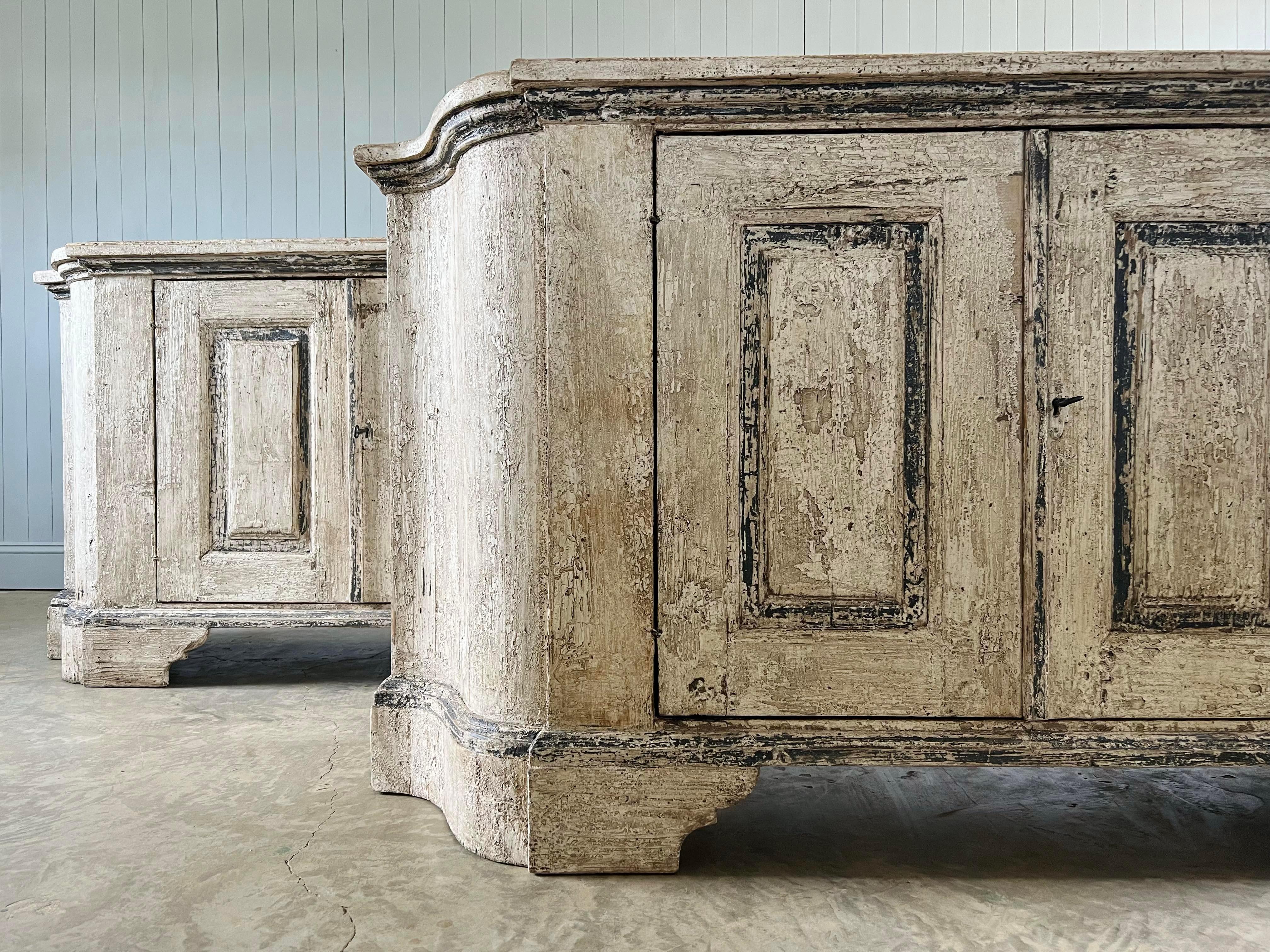 Contemporary A Pair of Italian Painted Sideboards For Sale