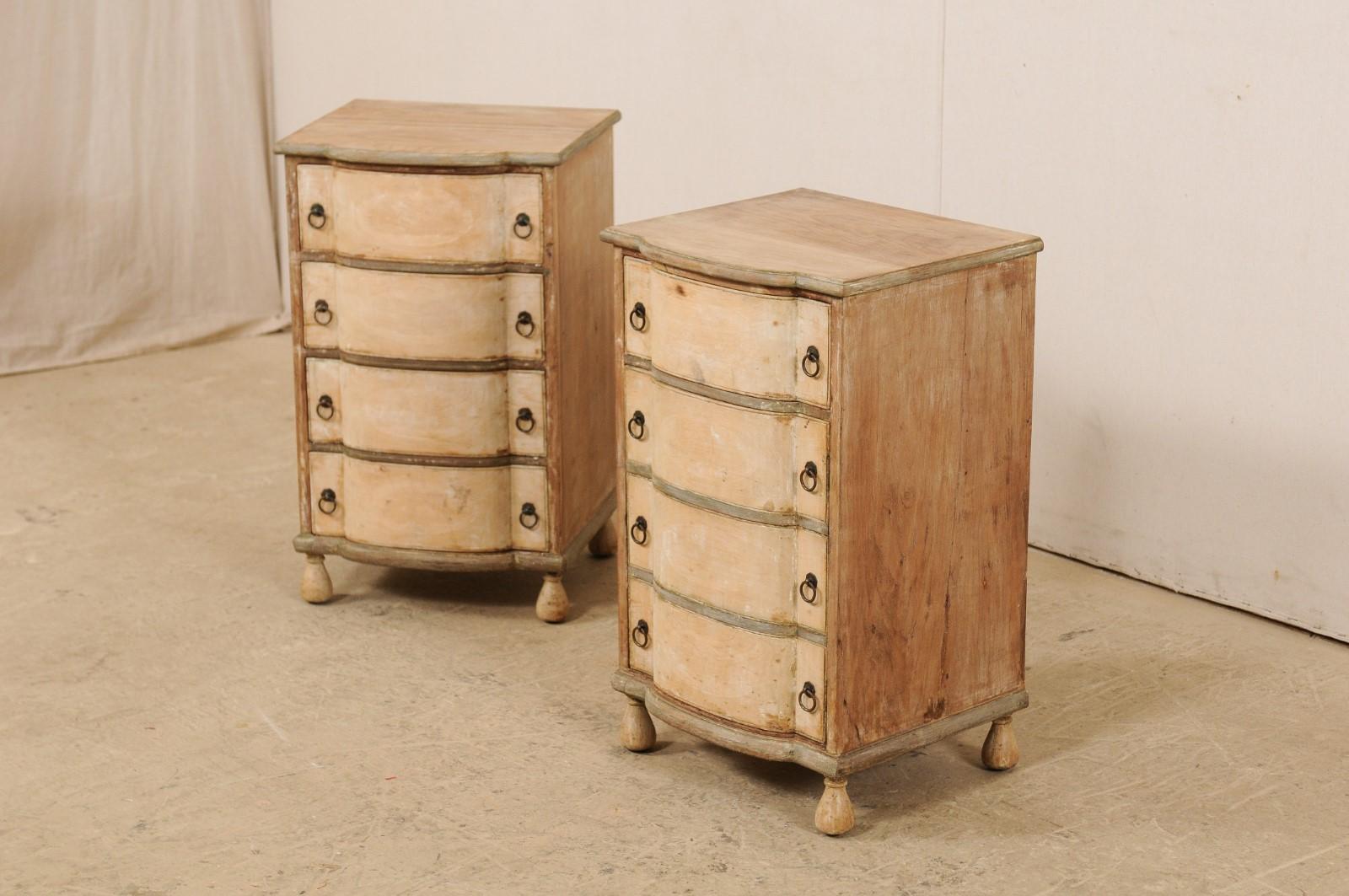 20th Century Italian Petite Comodini '1 with Drawers and 1 a Cabinet with Faux Drawers', Pair