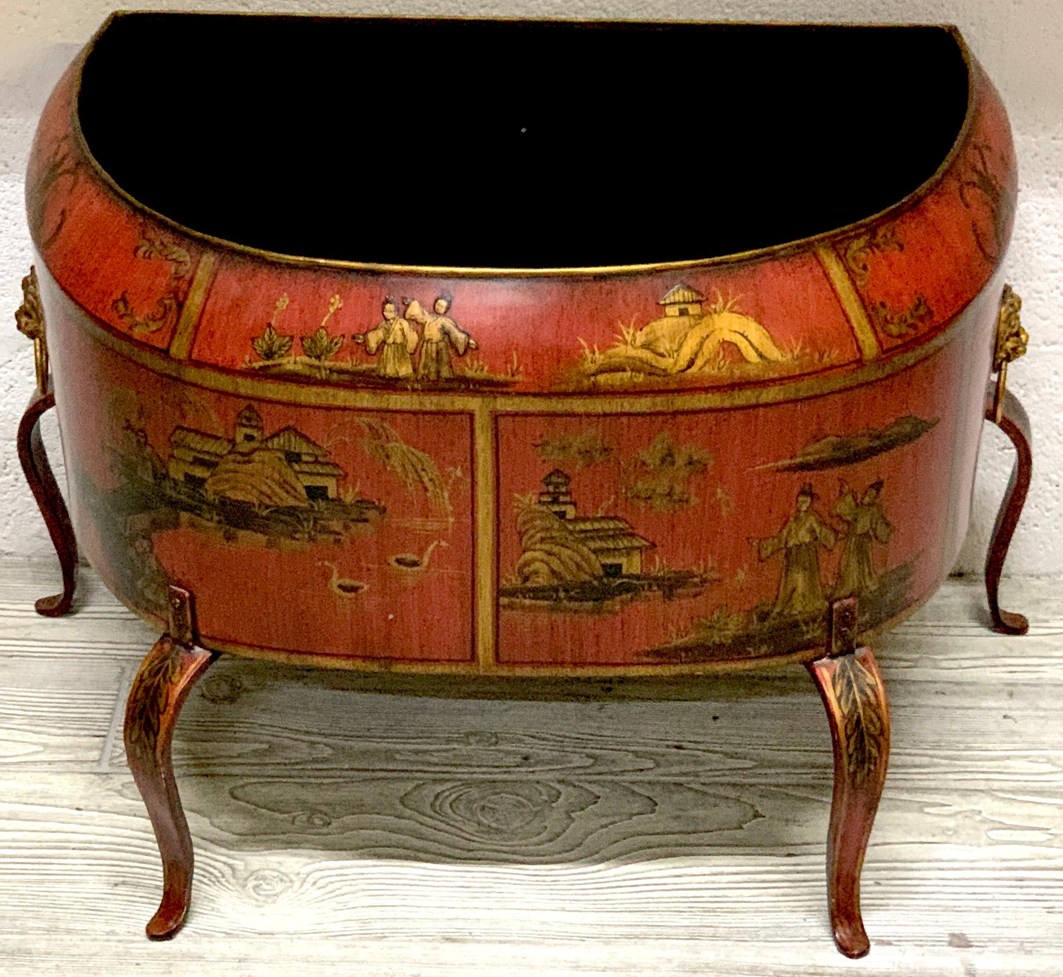 Pair of Italian Red Tole Chinoiserie Gilt Decorated Floor Planters For Sale 2
