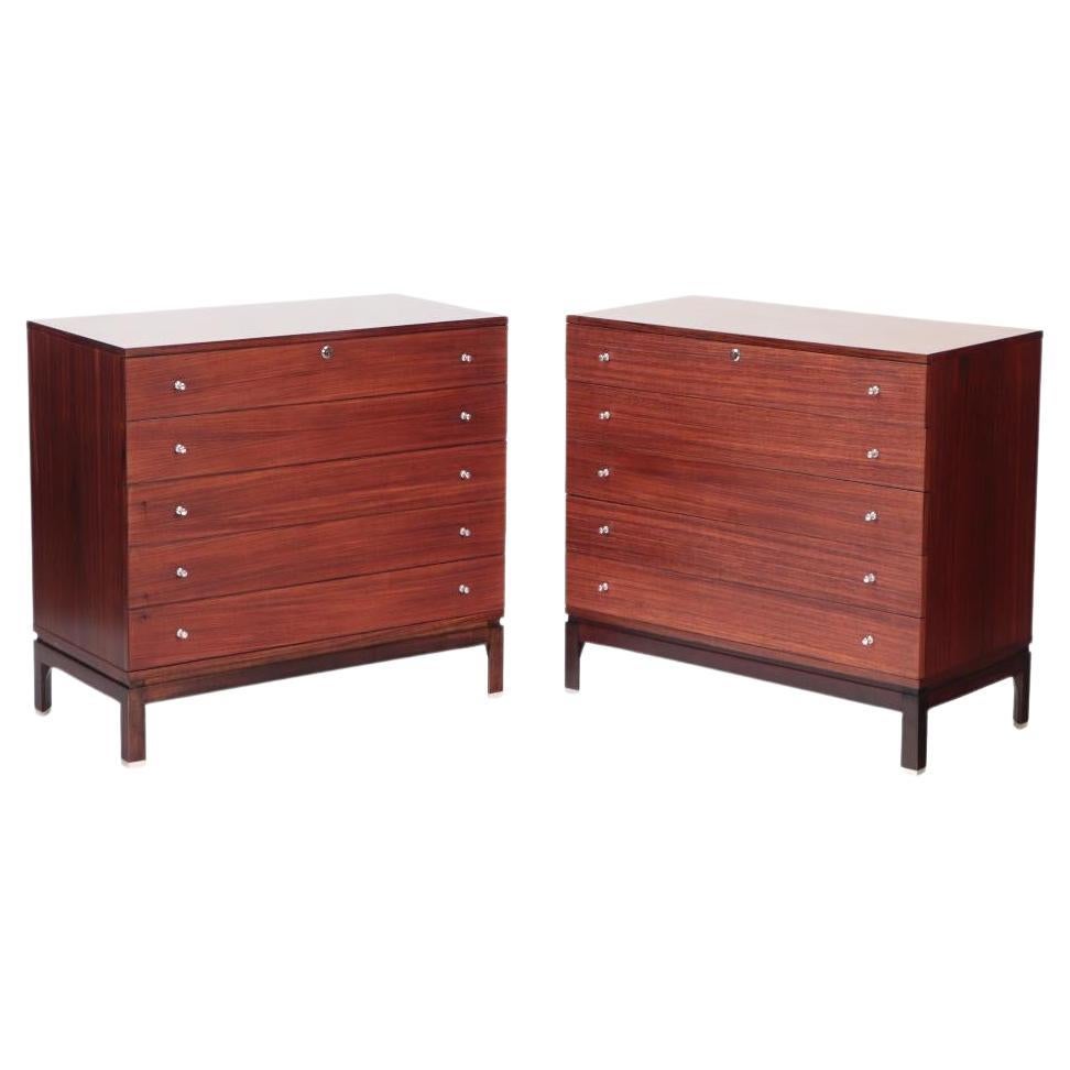 A Pair of  Italian rosewood chests of drawers by Ico Parisi for Mim. For Sale