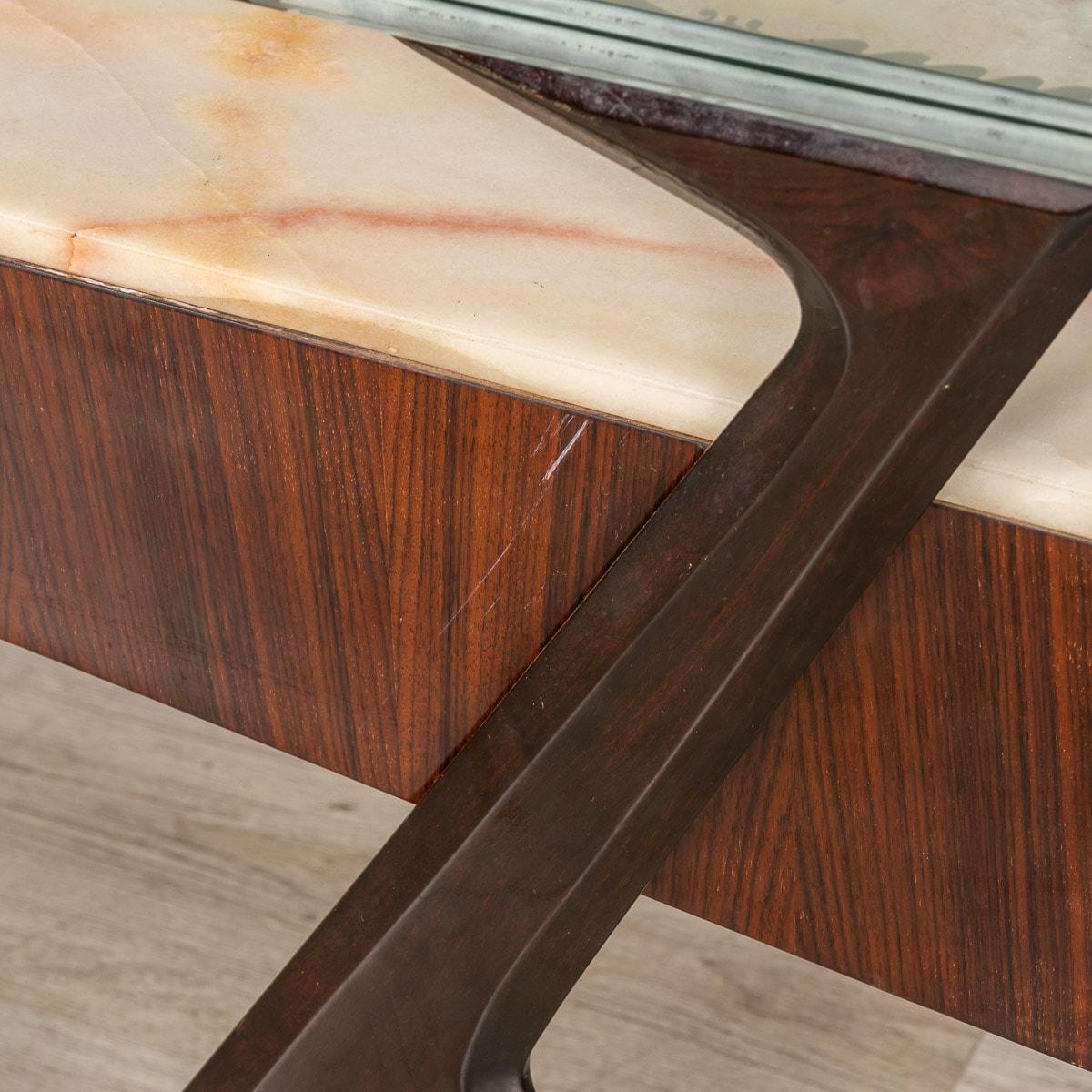 A Pair Of Italian Rosewood Side Tables By Vittorio Dassi, c.1950 For Sale 5