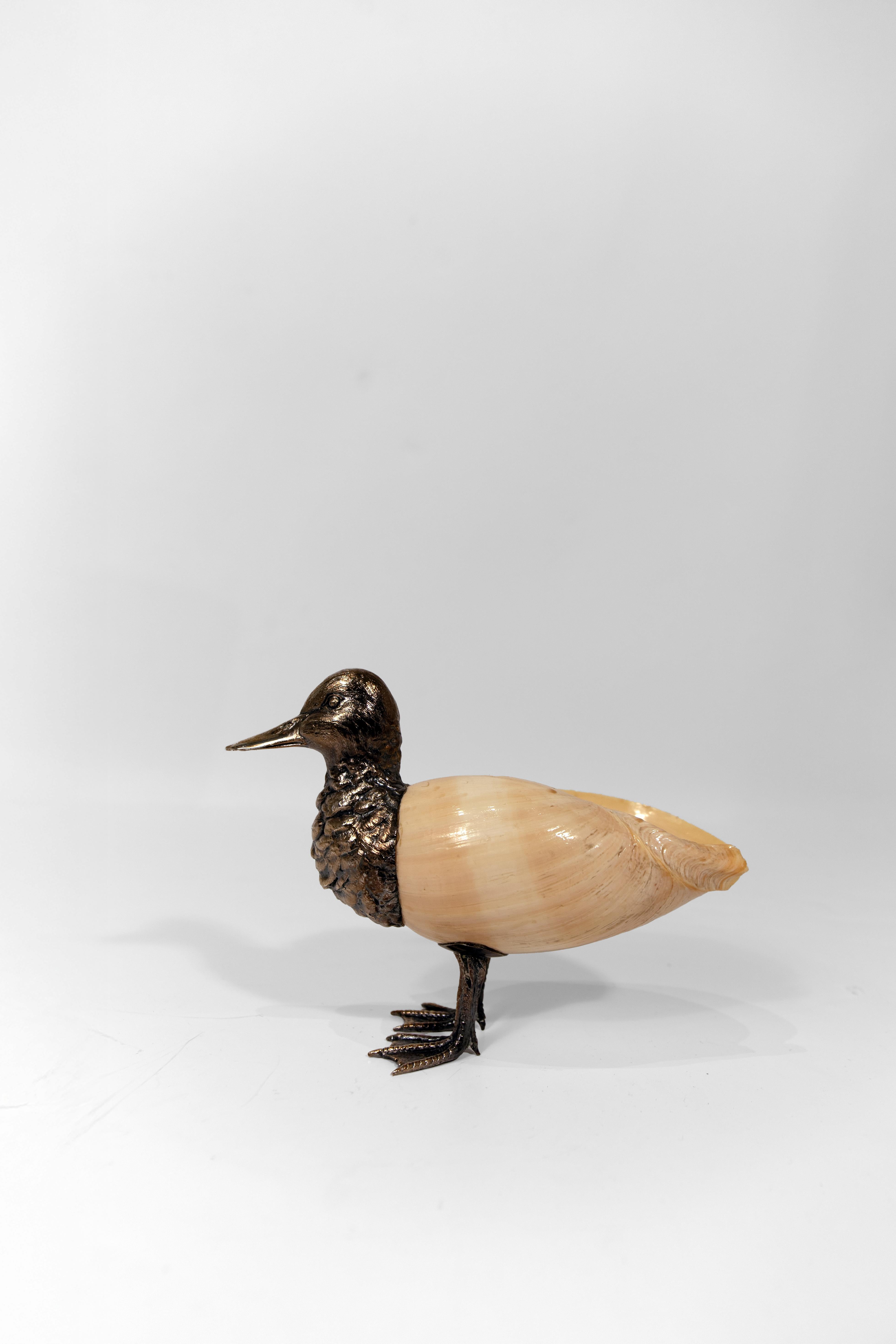 Ein Paar italienische silberne Enten auf Muscheln montiert im Angebot 2