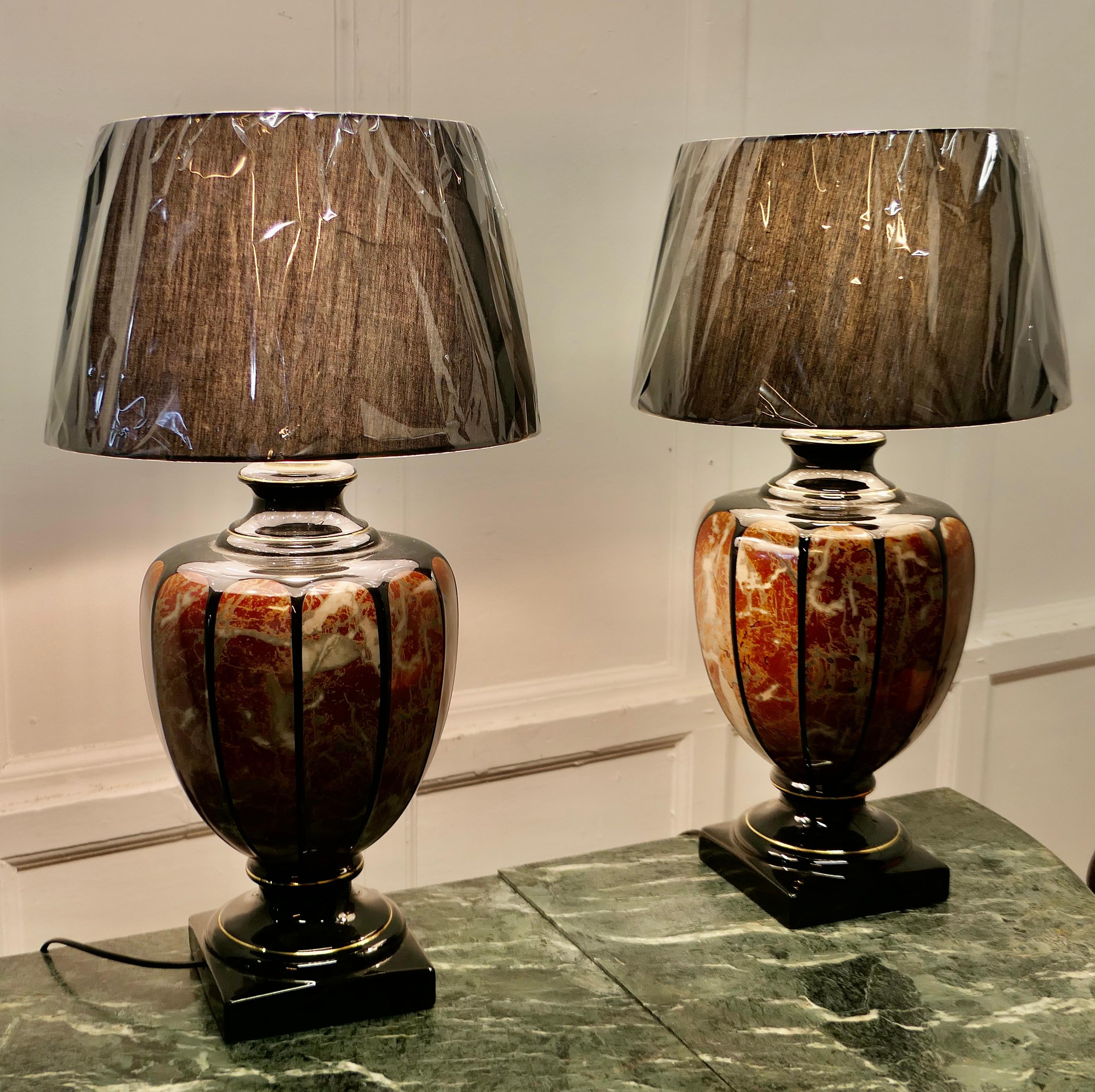 A Pair of Italian Simulated Marble Table Lamps     In Good Condition For Sale In Chillerton, Isle of Wight