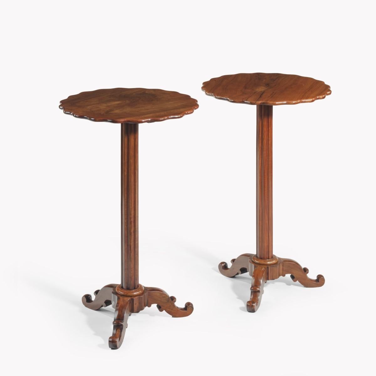 Pair of Italian Solid Olive Wood Side Tables In Good Condition For Sale In Lymington, Hampshire
