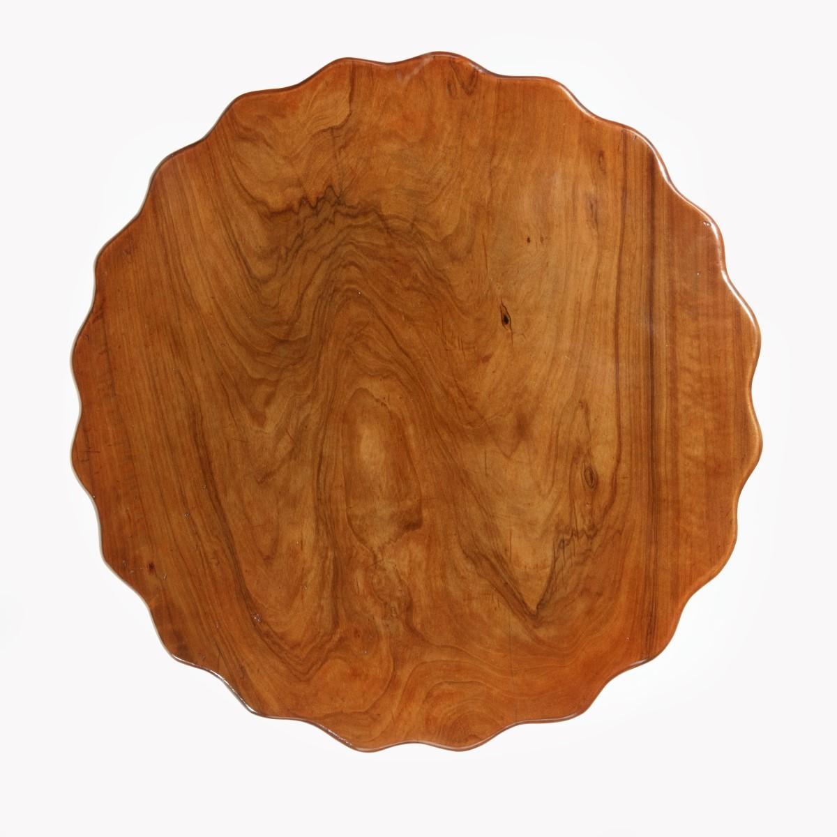 Fin du XIXe siècle Paire de tables d'appoint italiennes en bois d'olivier massif en vente