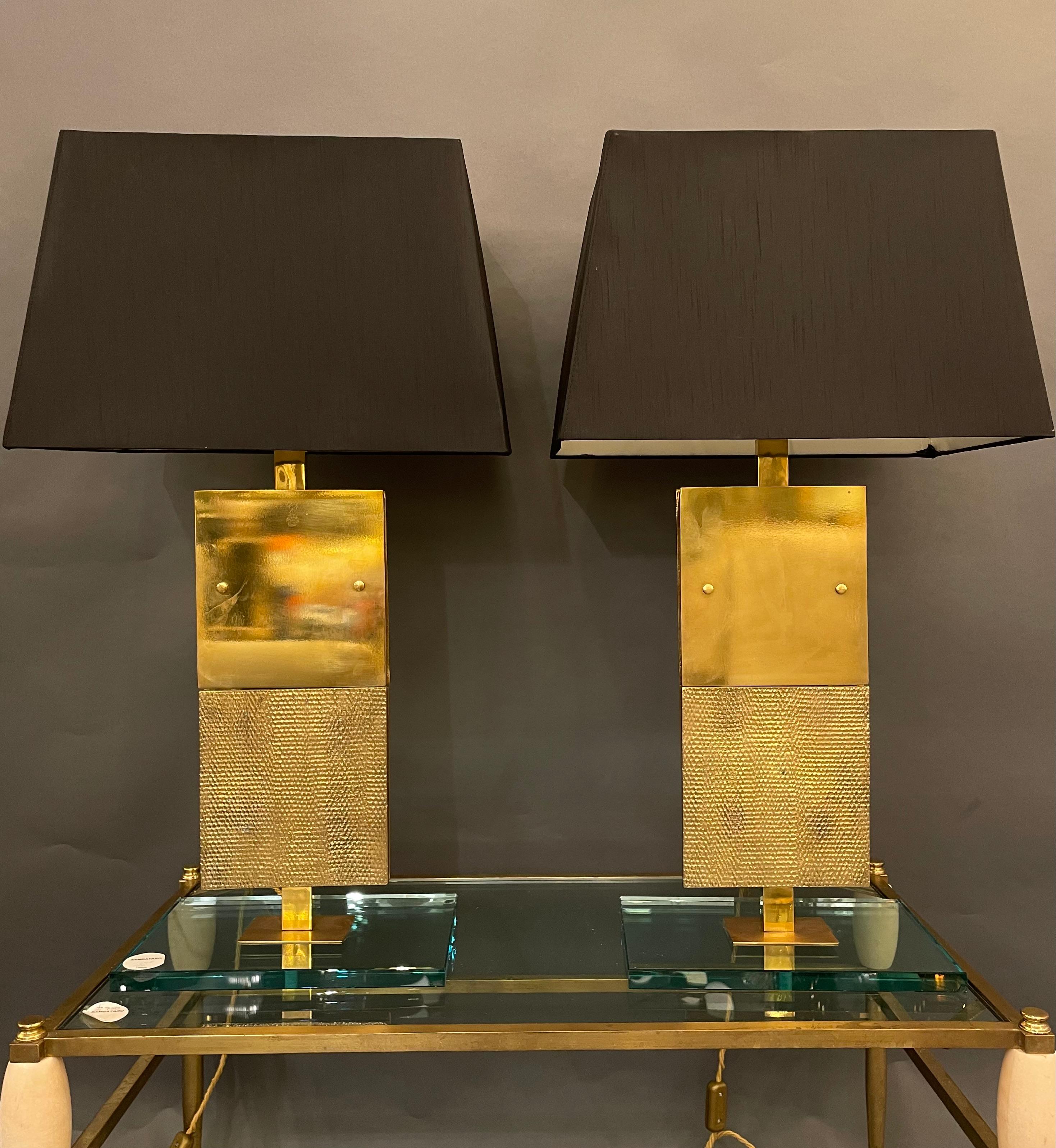 Late 20th Century Pair of Italian Table Lamps in Bronze, circa 1980 For Sale