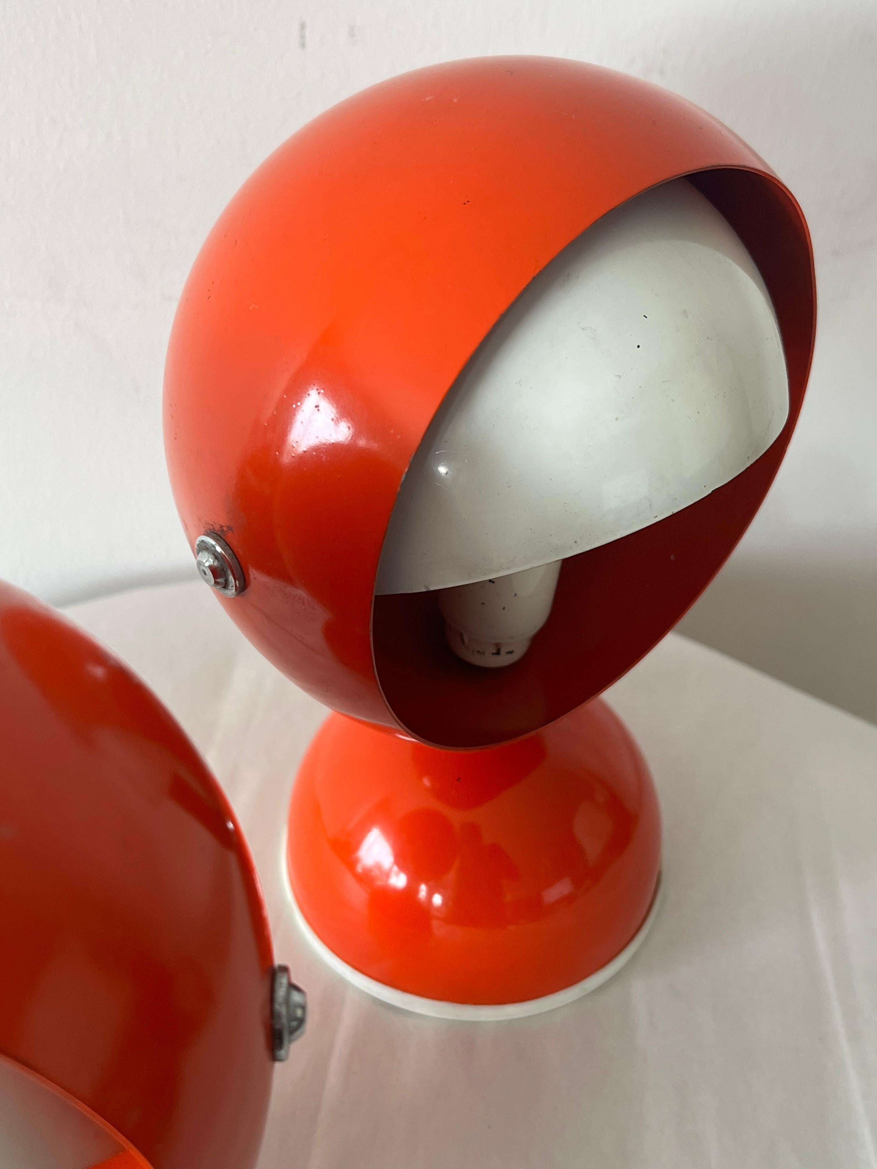 A Pair Of Italian Table Lamps With Adjustable Shades Orange 1960's Space Age For Sale 9