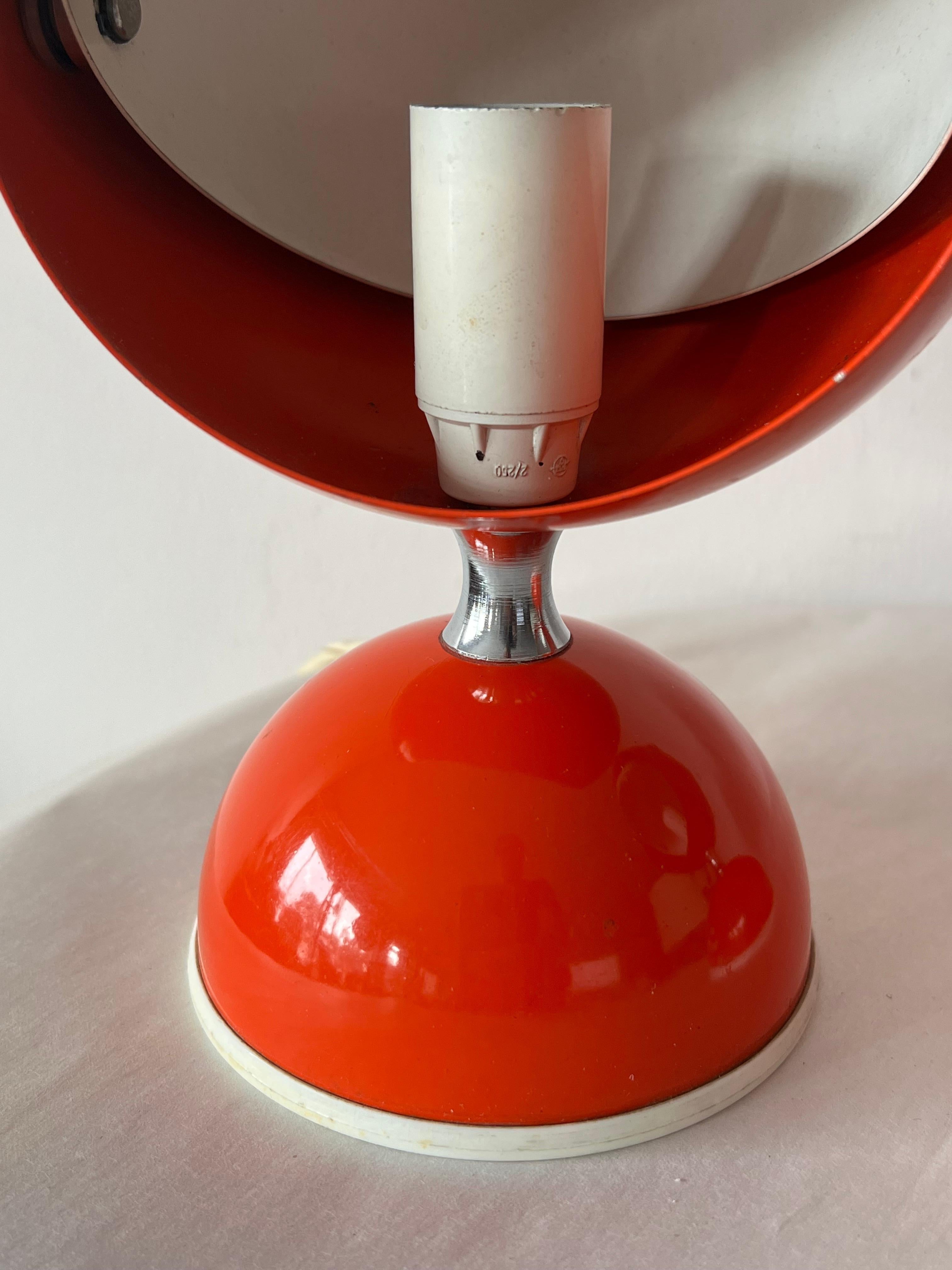 Mid-20th Century A Pair Of Italian Table Lamps With Adjustable Shades Orange 1960's Space Age For Sale