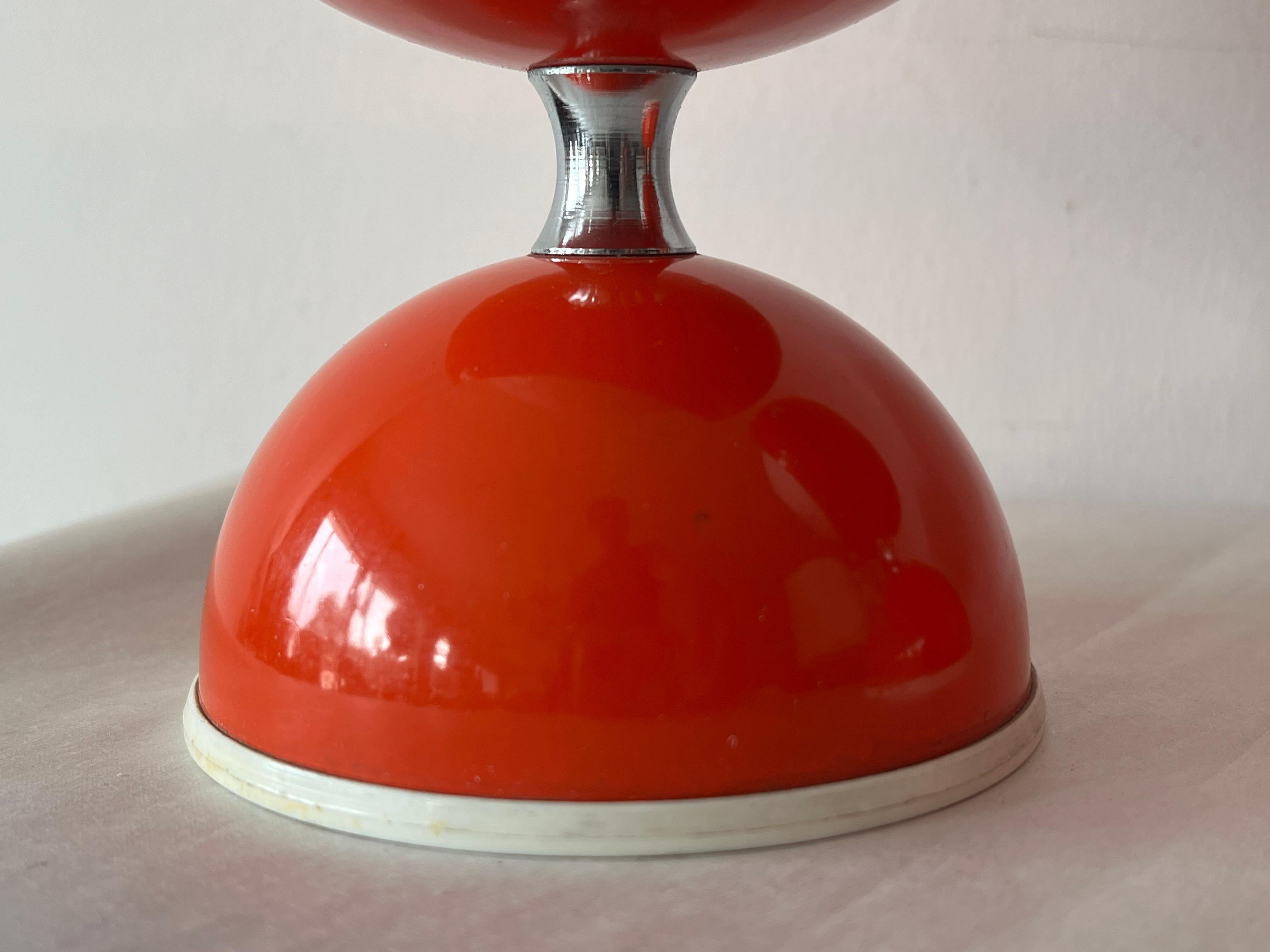 A Pair Of Italian Table Lamps With Adjustable Shades Orange 1960's Space Age For Sale 3