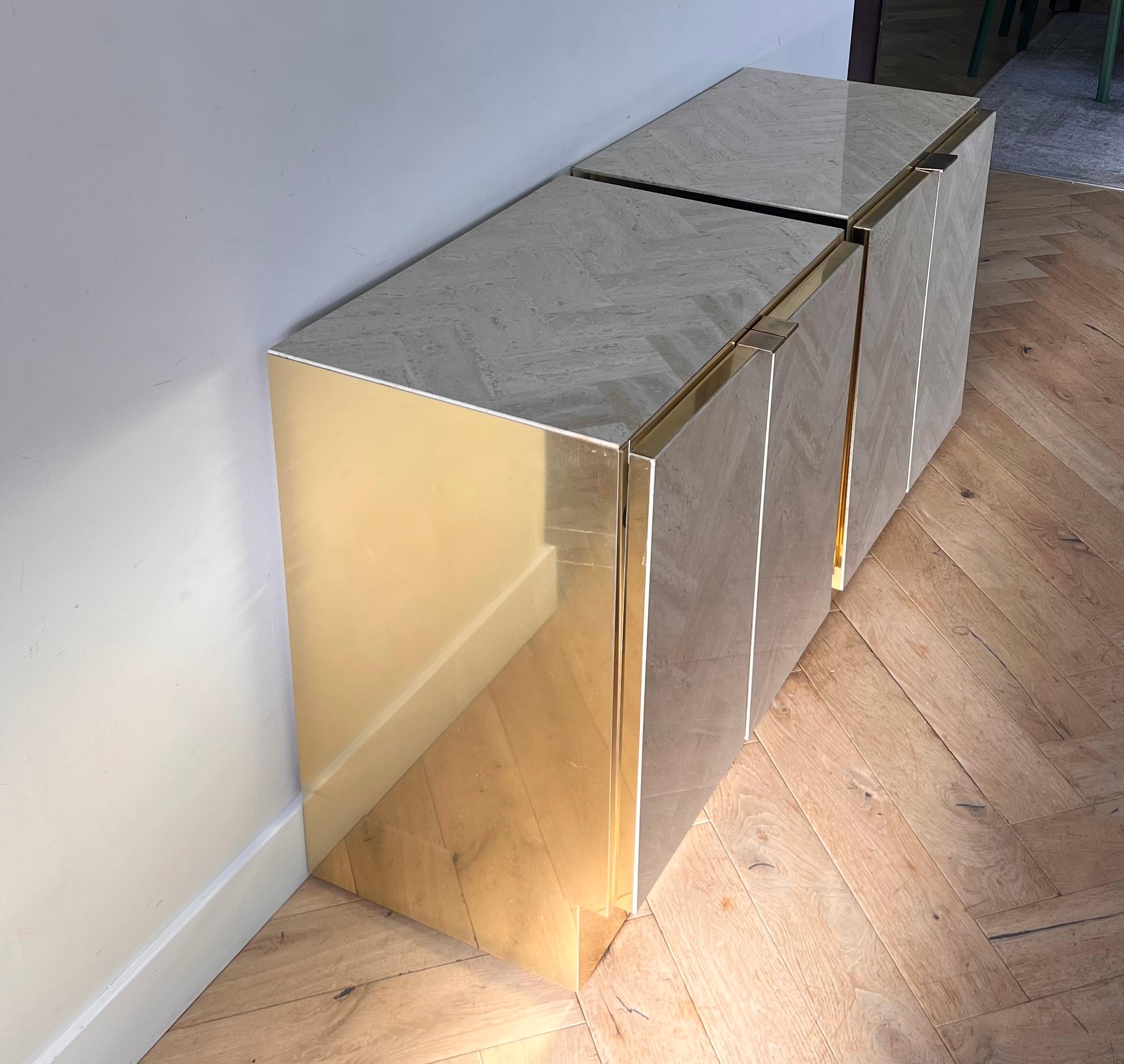 A pair of Italian travertine nightstands with brass accents by Ello, circa 1970 6