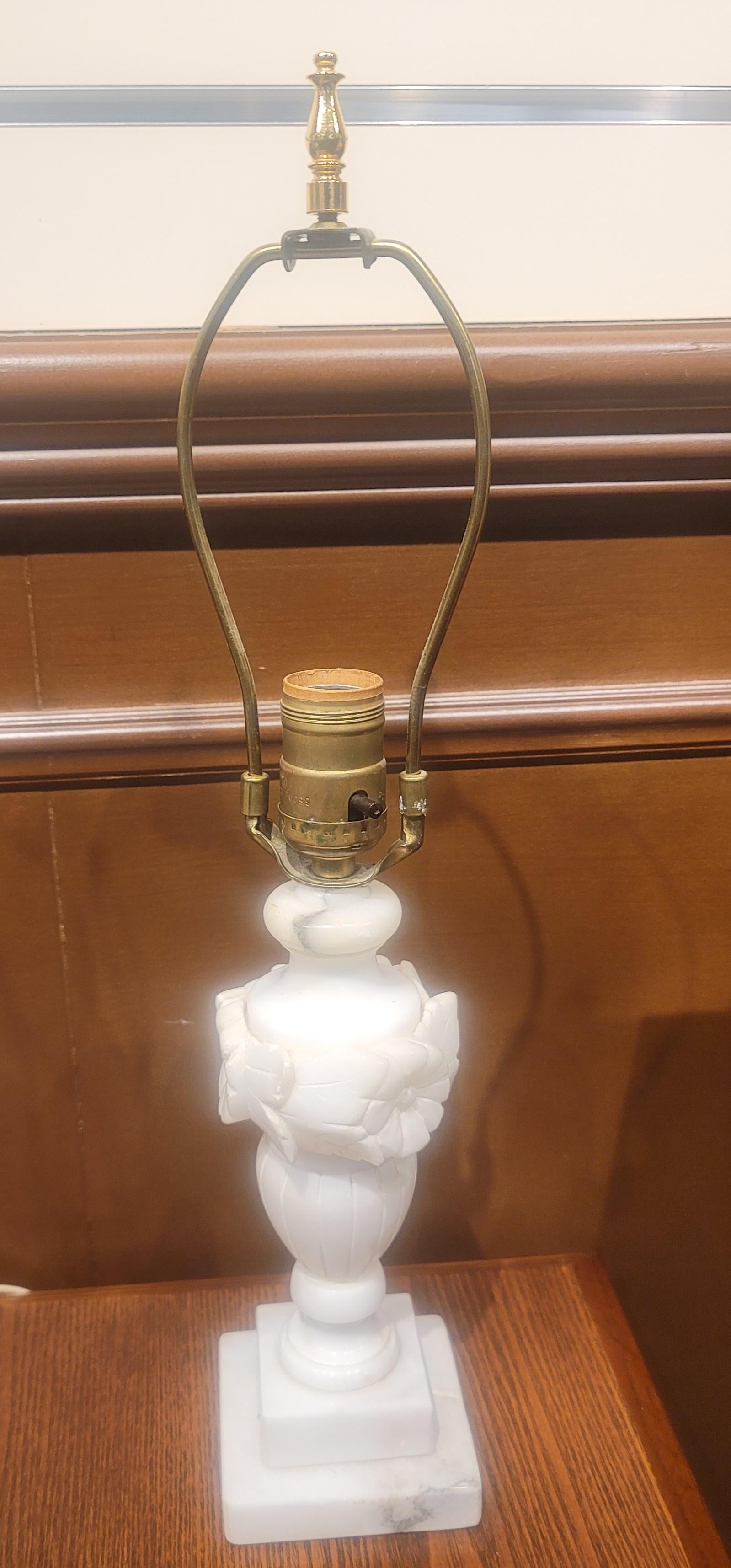 Pair of Italian White Marble Table Lamps In Good Condition For Sale In Germantown, MD