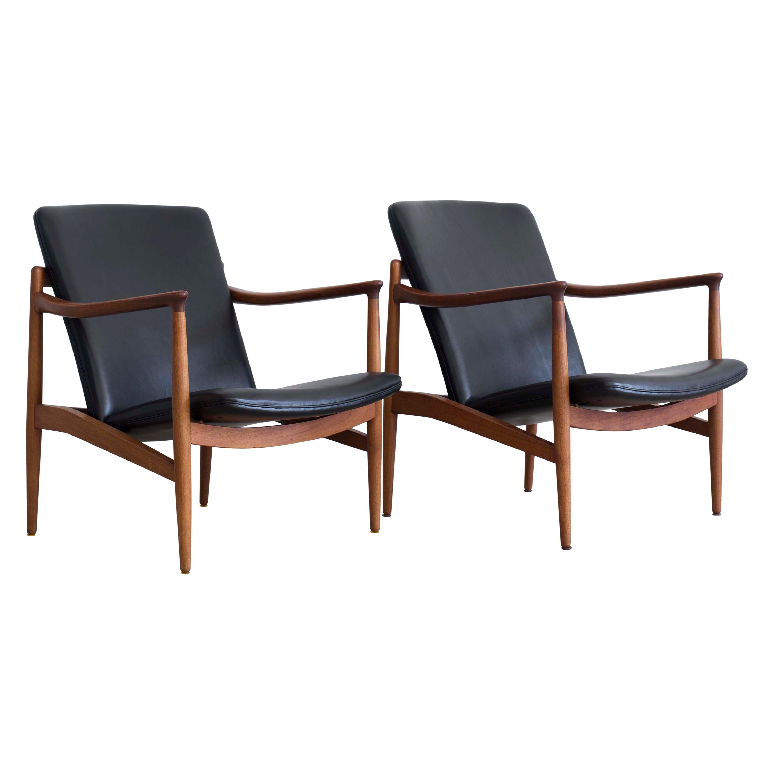 Pair of Jacob Kjaer Easy Chairs, 1954