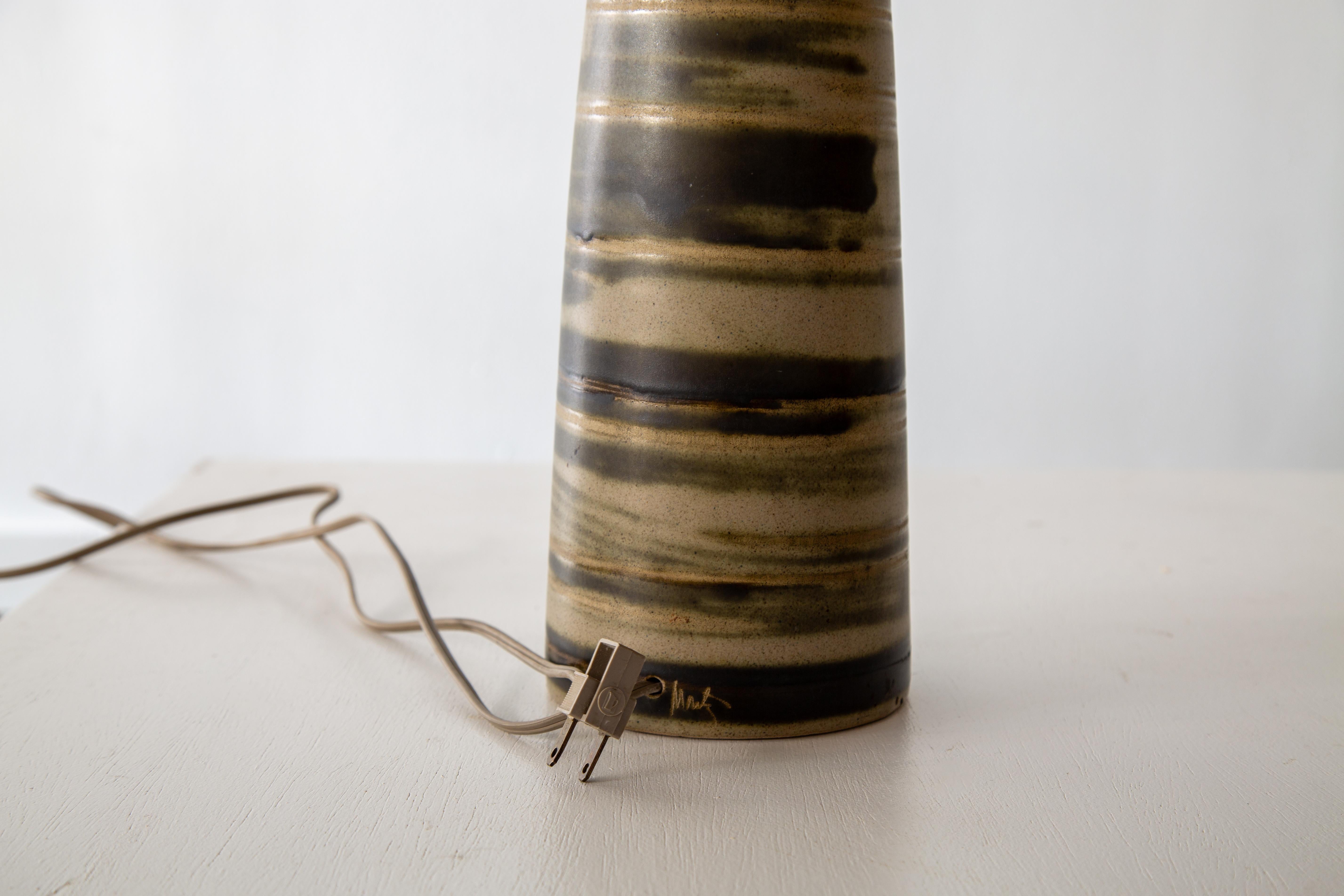 Mid-Century Modern A pair of Jane and Gordon Martz table lamps M141 Marshall Studios Gray Green Tan For Sale