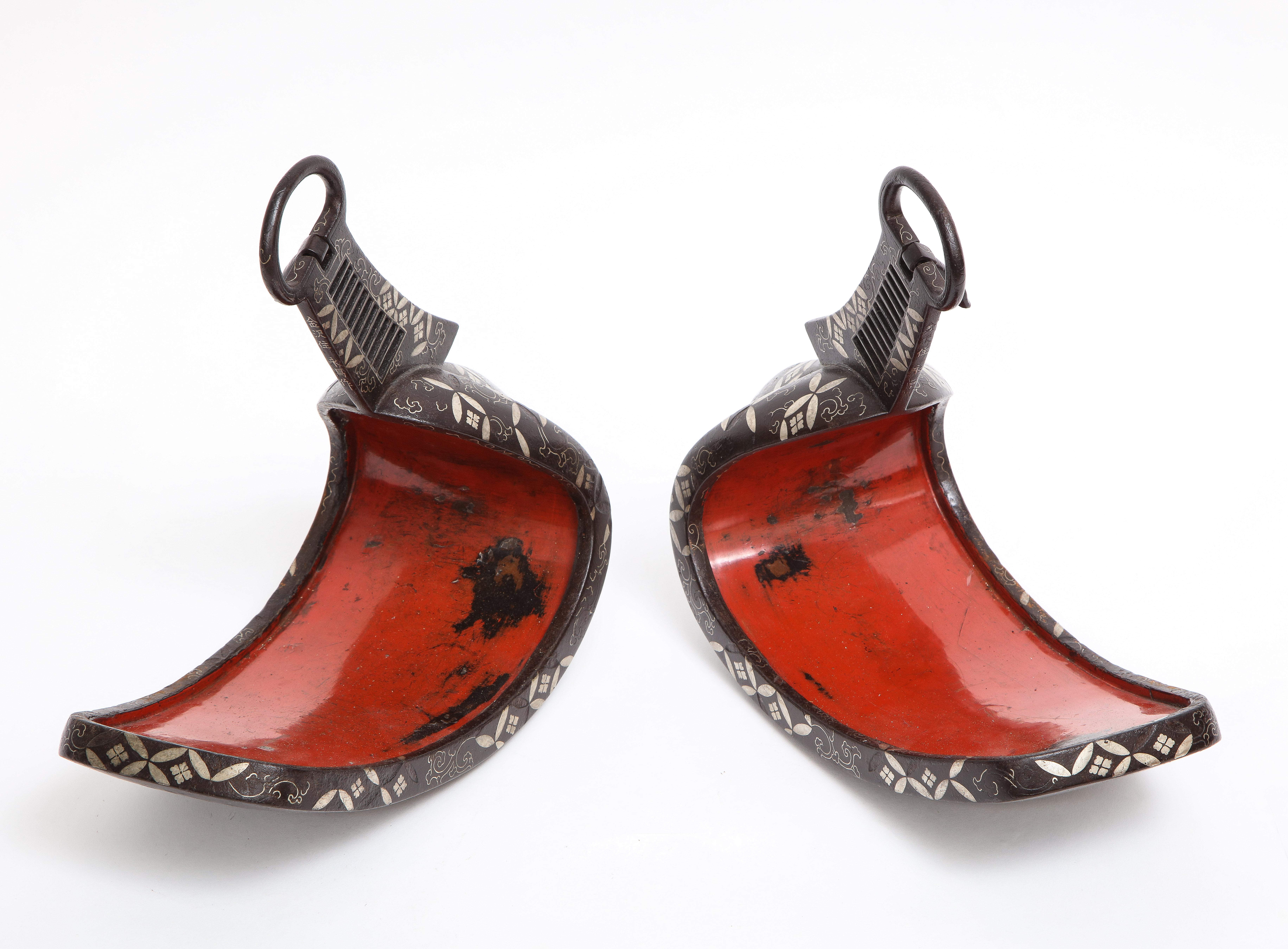 Pair of Japanese Edo Period Iron Silver Inlaid Red Lacquered Stirrups 'Abumi'  For Sale 2