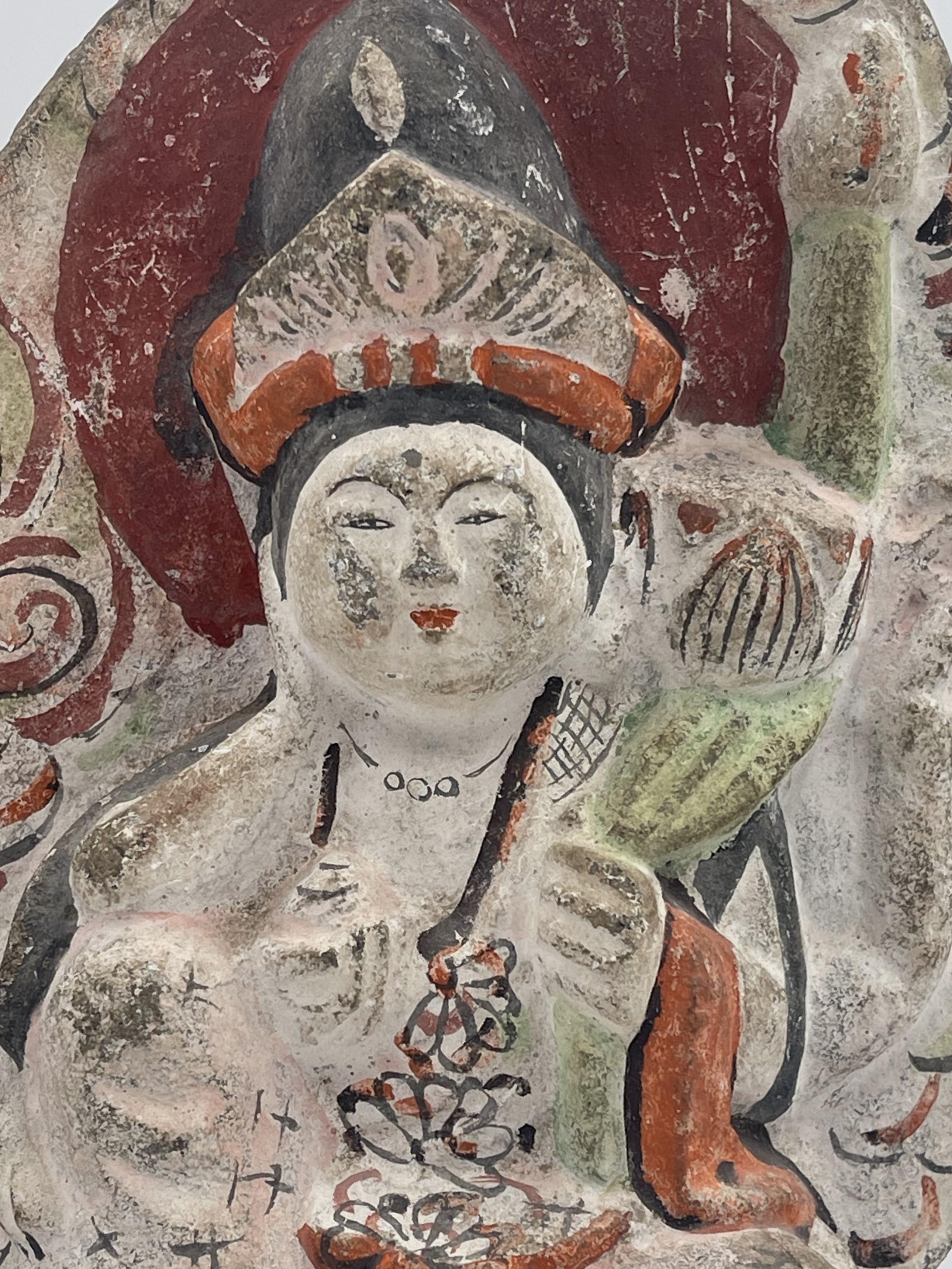 Japonisme Paire de sculptures féminines de Bouddha Sattva en pierre de la période Edo japonaise, c. 1750 en vente