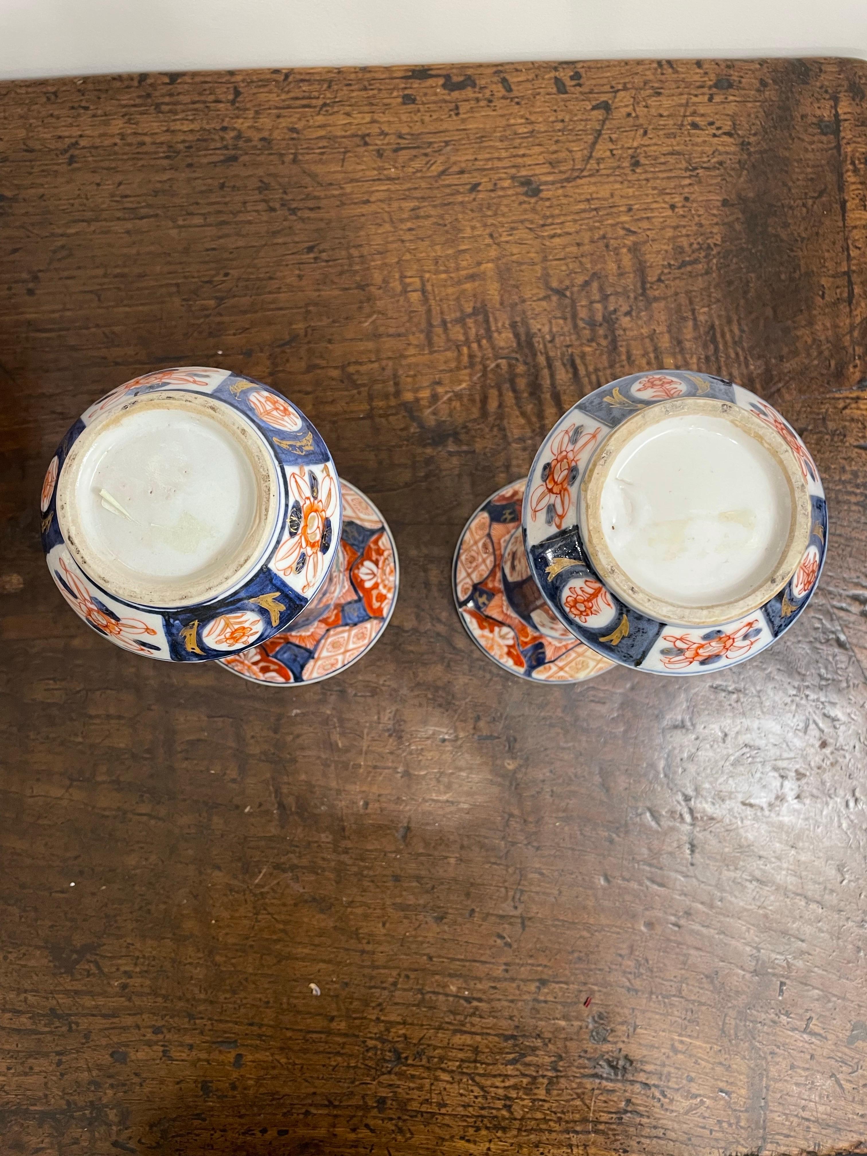 A Pair of Japanese Imari Beaker Vases, 19th Century For Sale 3