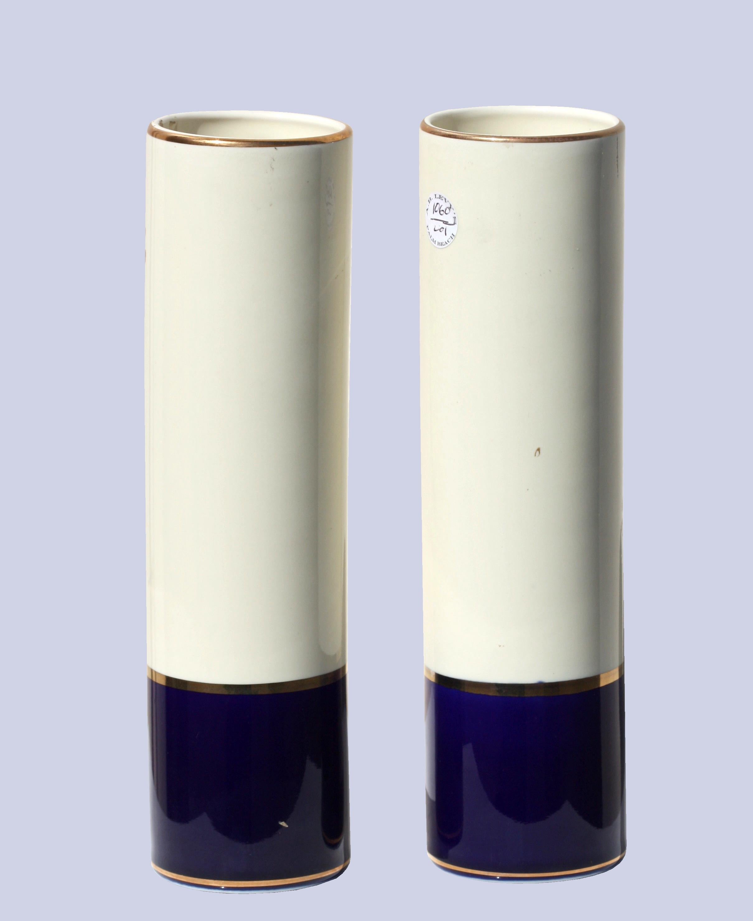 Pair of Japanese Kutani Style Porcelain Cylindrical Vases In Good Condition For Sale In West Palm Beach, FL