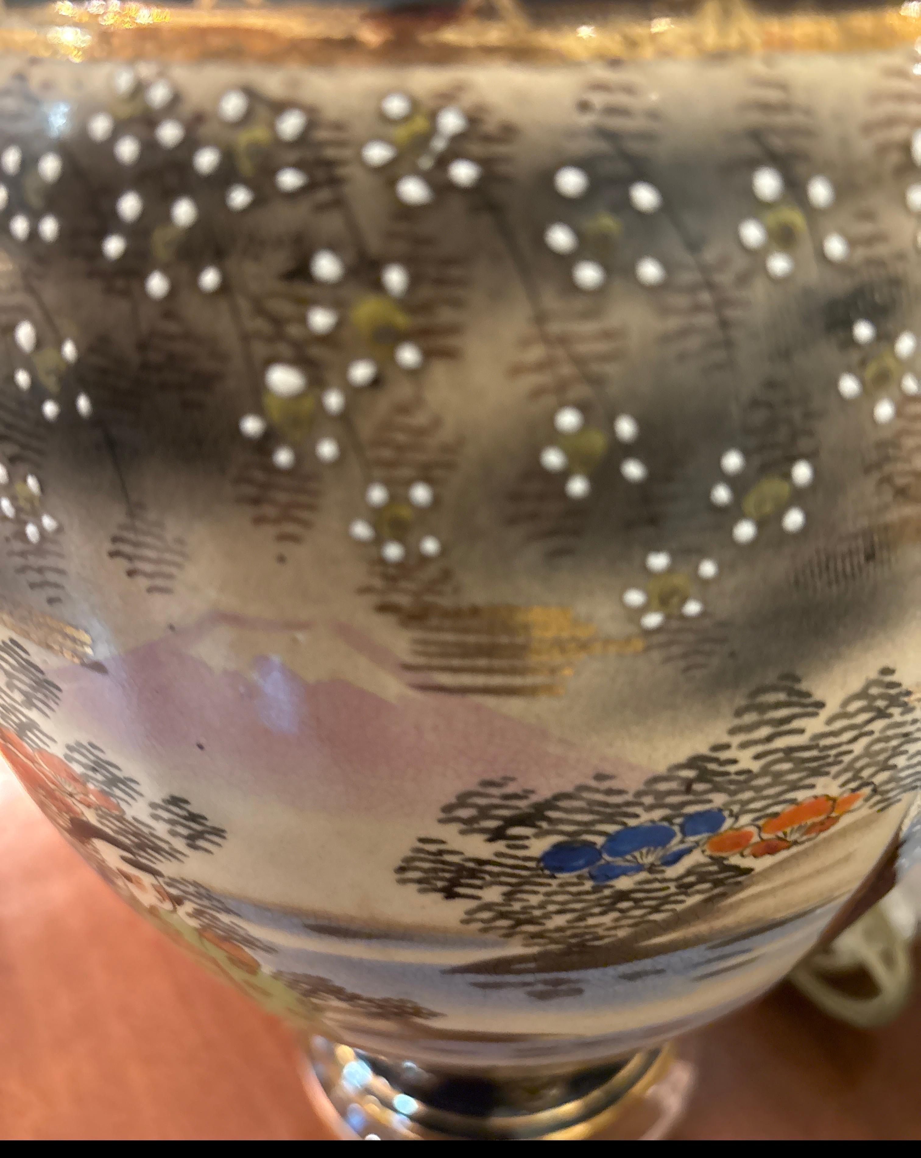 Paire de lampes japonaises Satsuma avec base en acrylique en vente 2