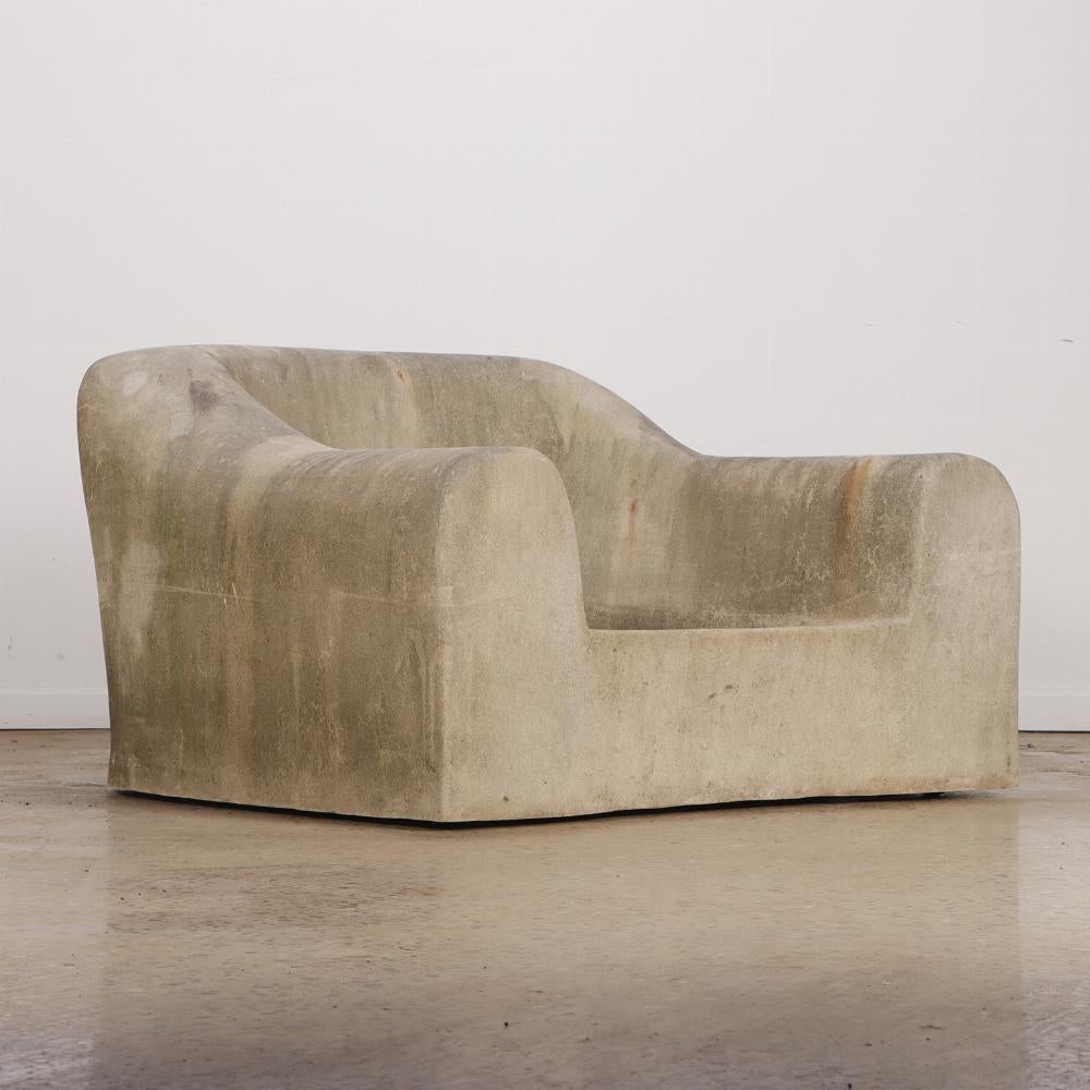 Mid-Century Modern Une paire de chaises longues Jennifer conçues par Michael Taylor, C 1985. en vente